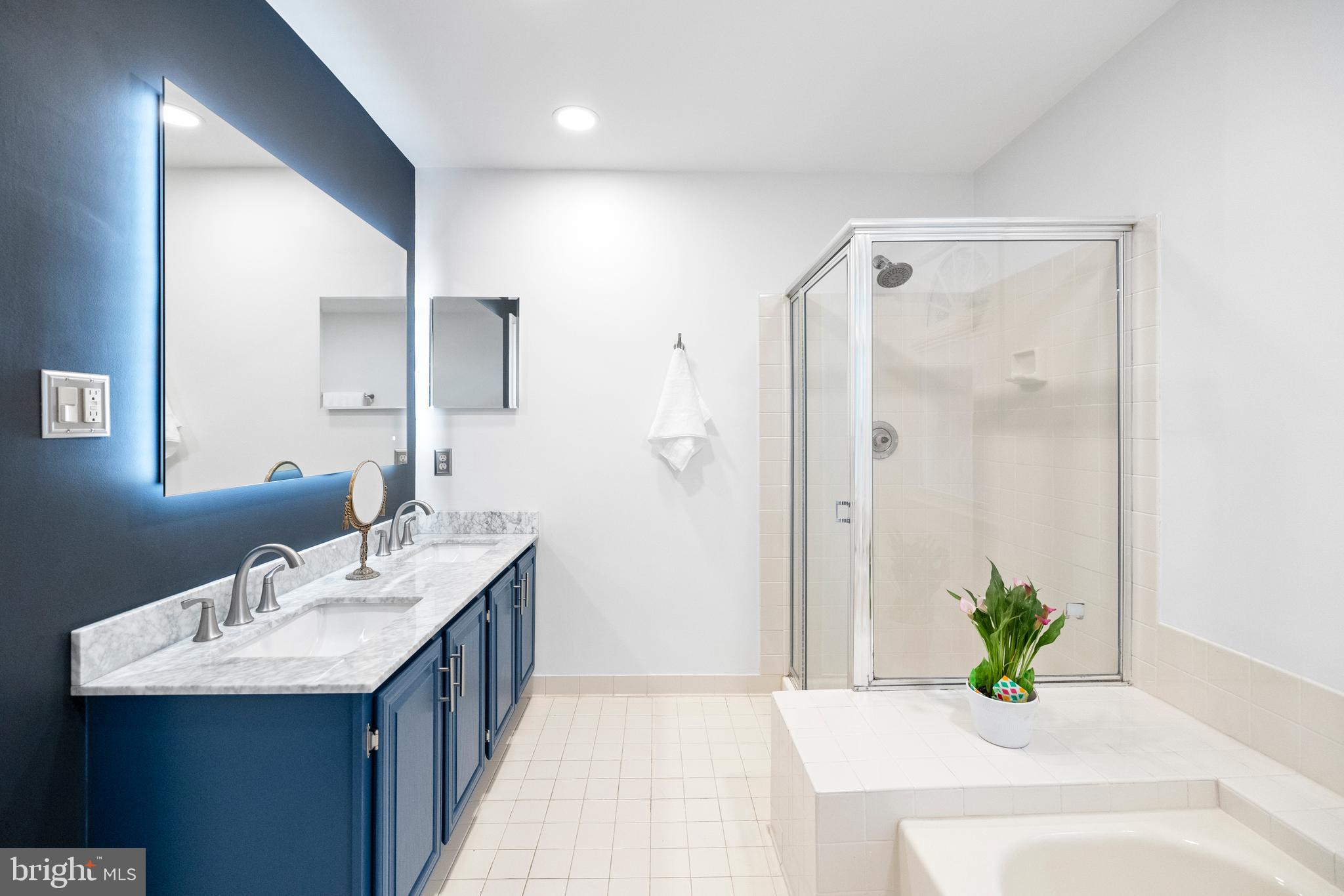 MIDDLE VALLEY - Residential