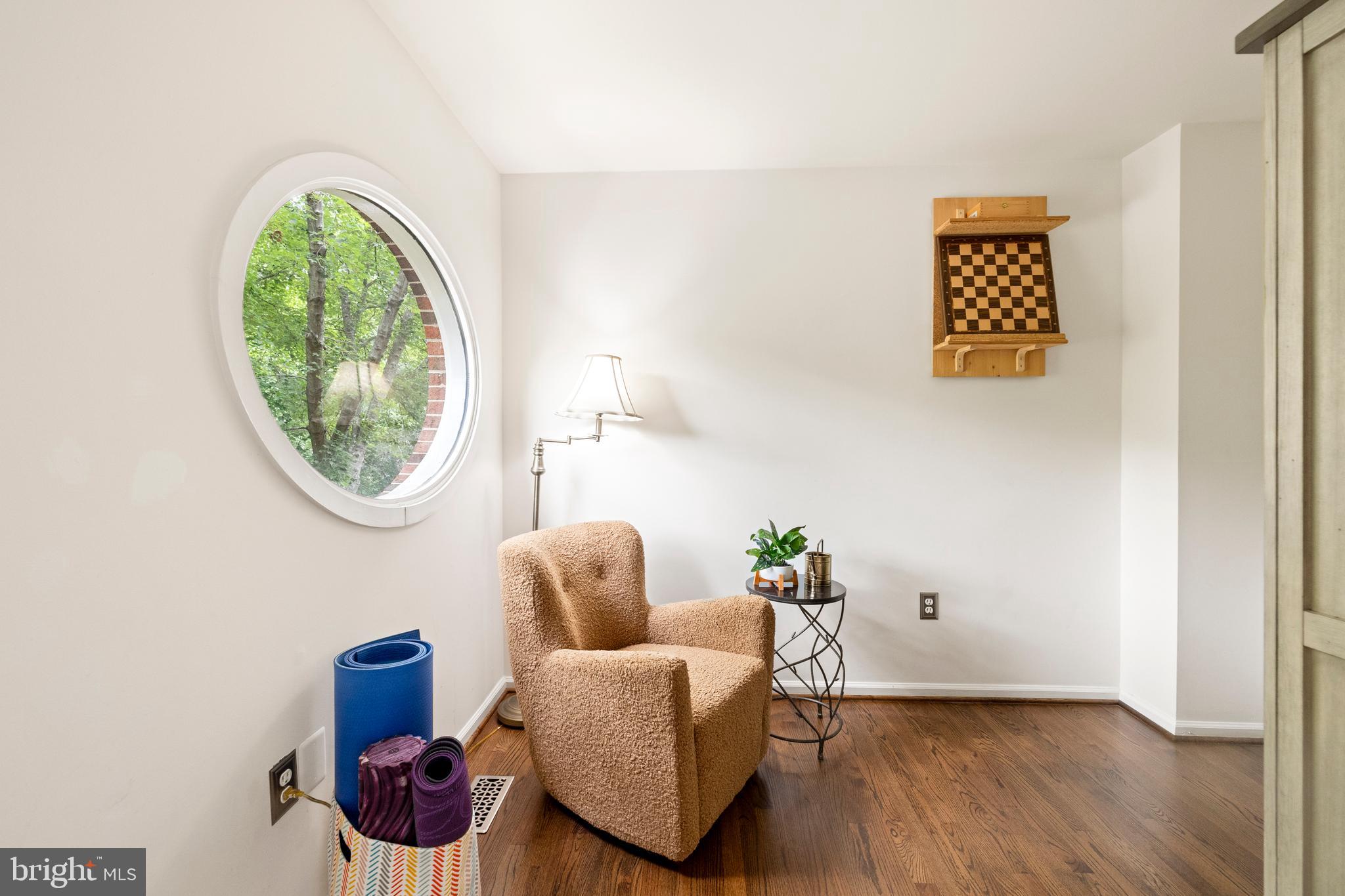 MIDDLE VALLEY - Residential