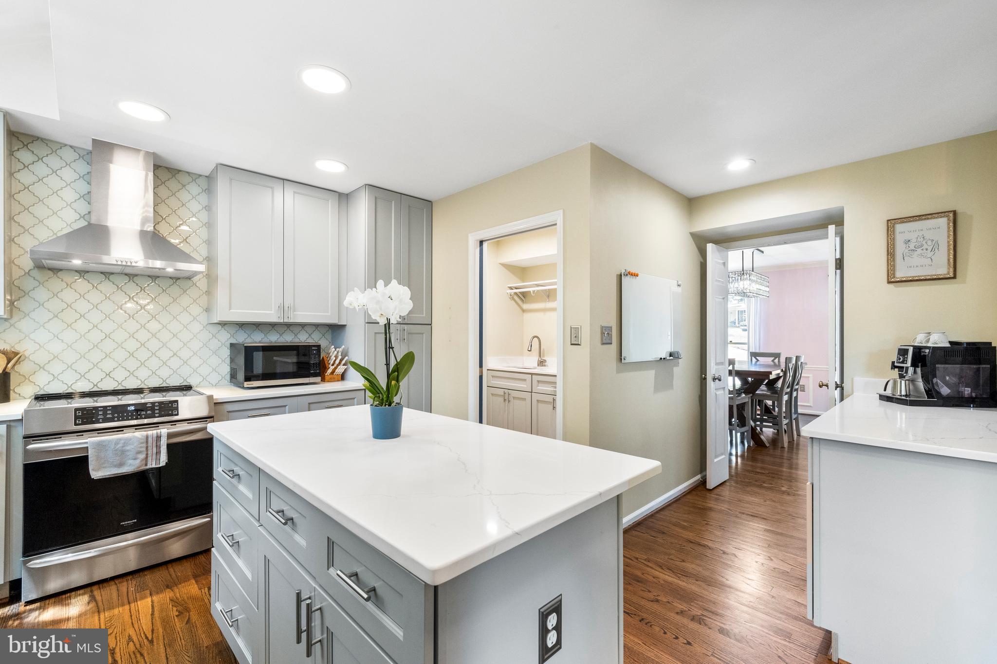 MIDDLE VALLEY - Residential