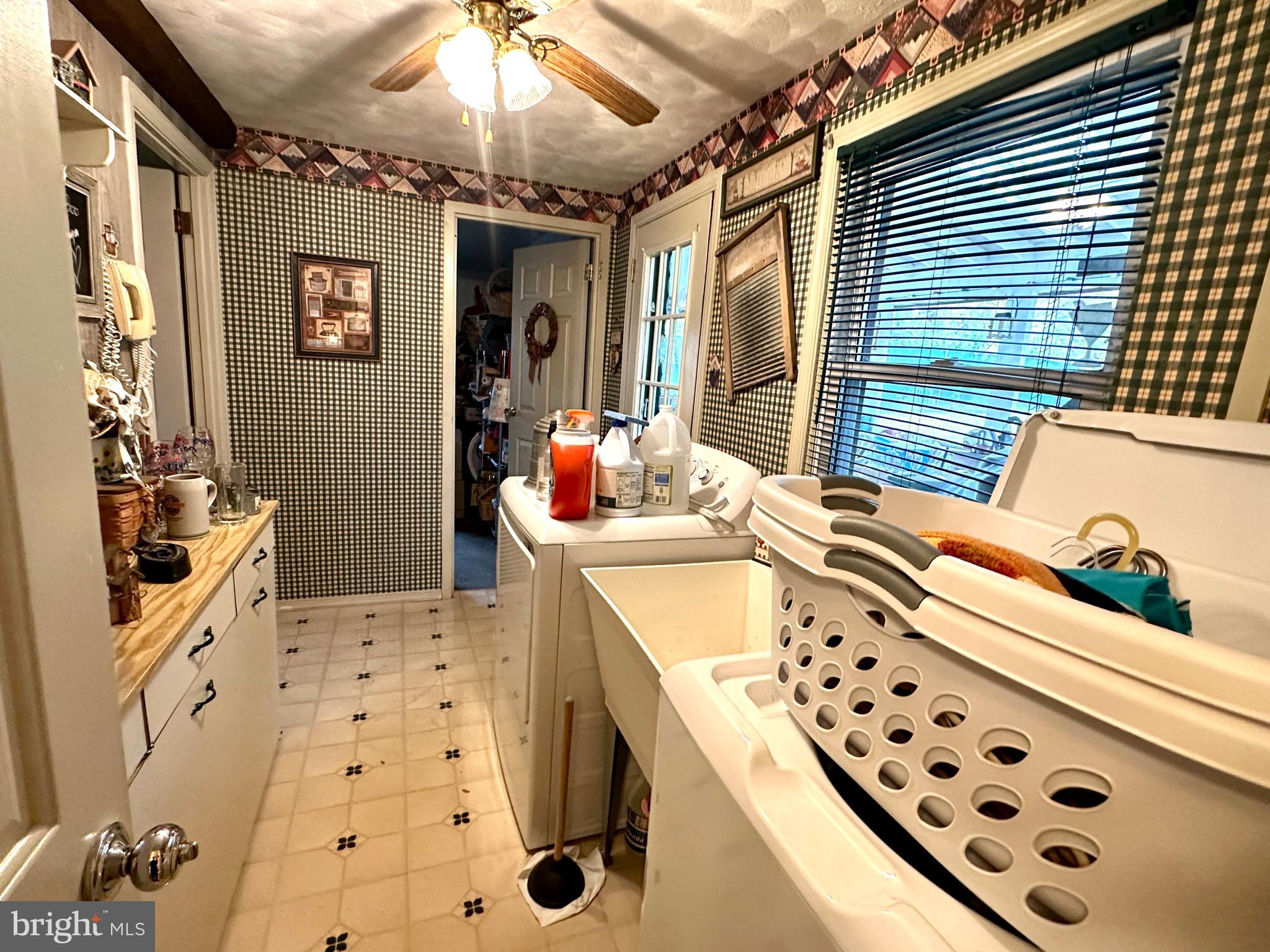 BRIAR HILL FARMS - Residential