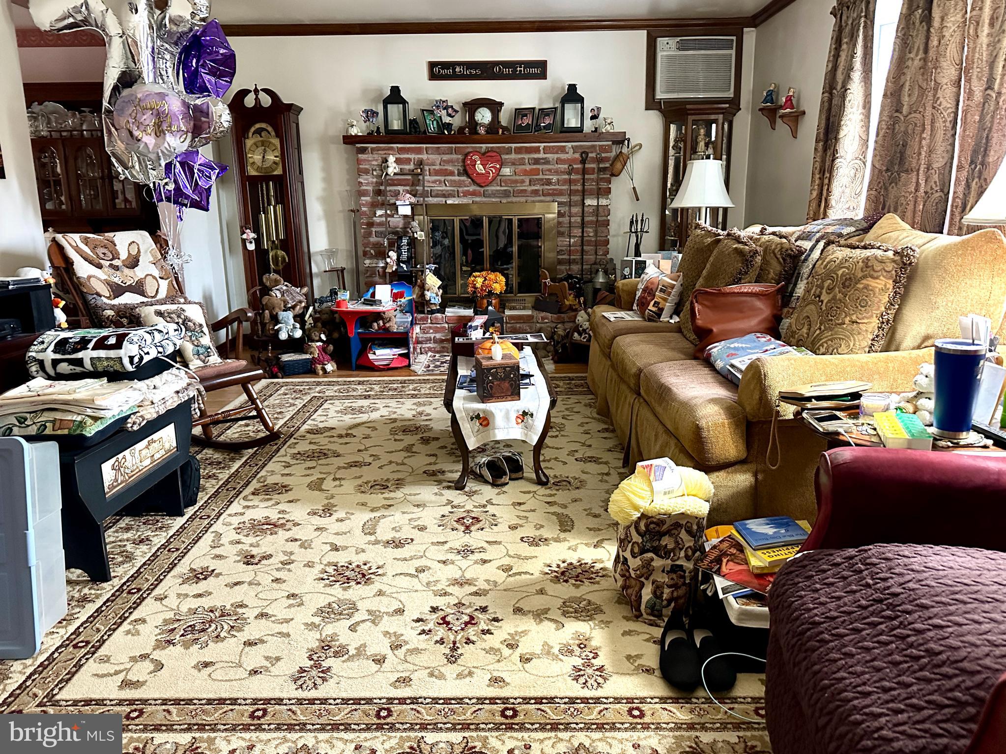 BRIAR HILL FARMS - Residential