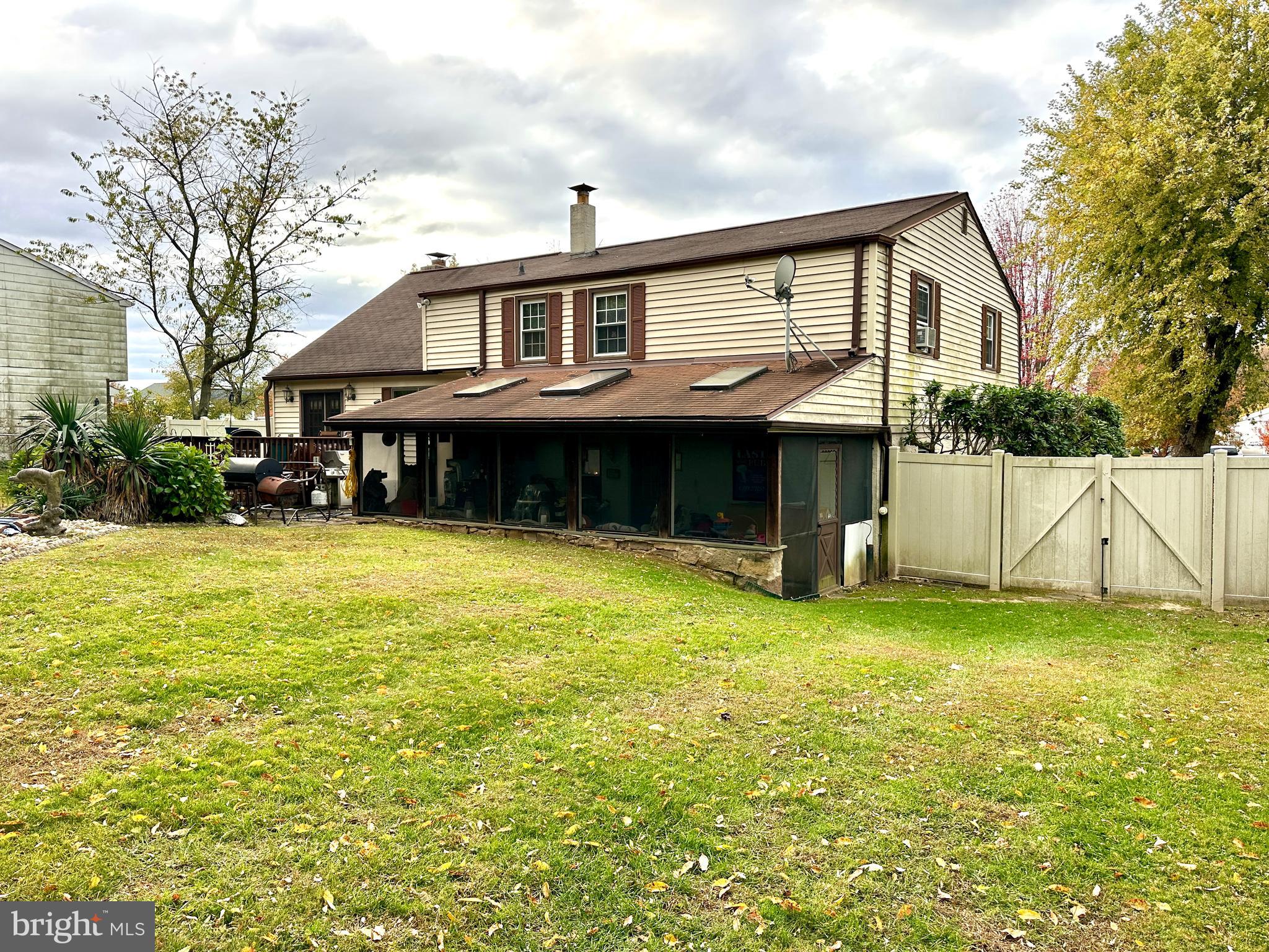 BRIAR HILL FARMS - Residential