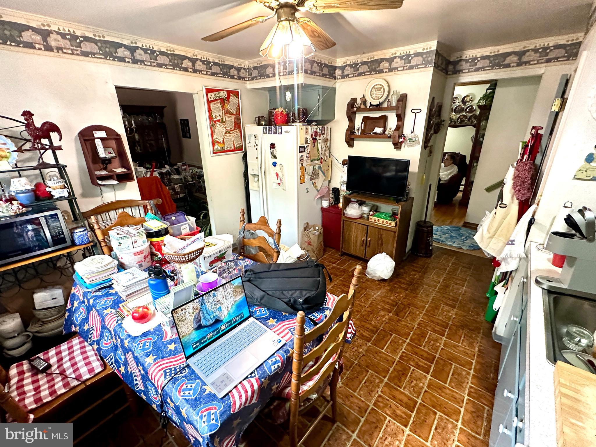 BRIAR HILL FARMS - Residential