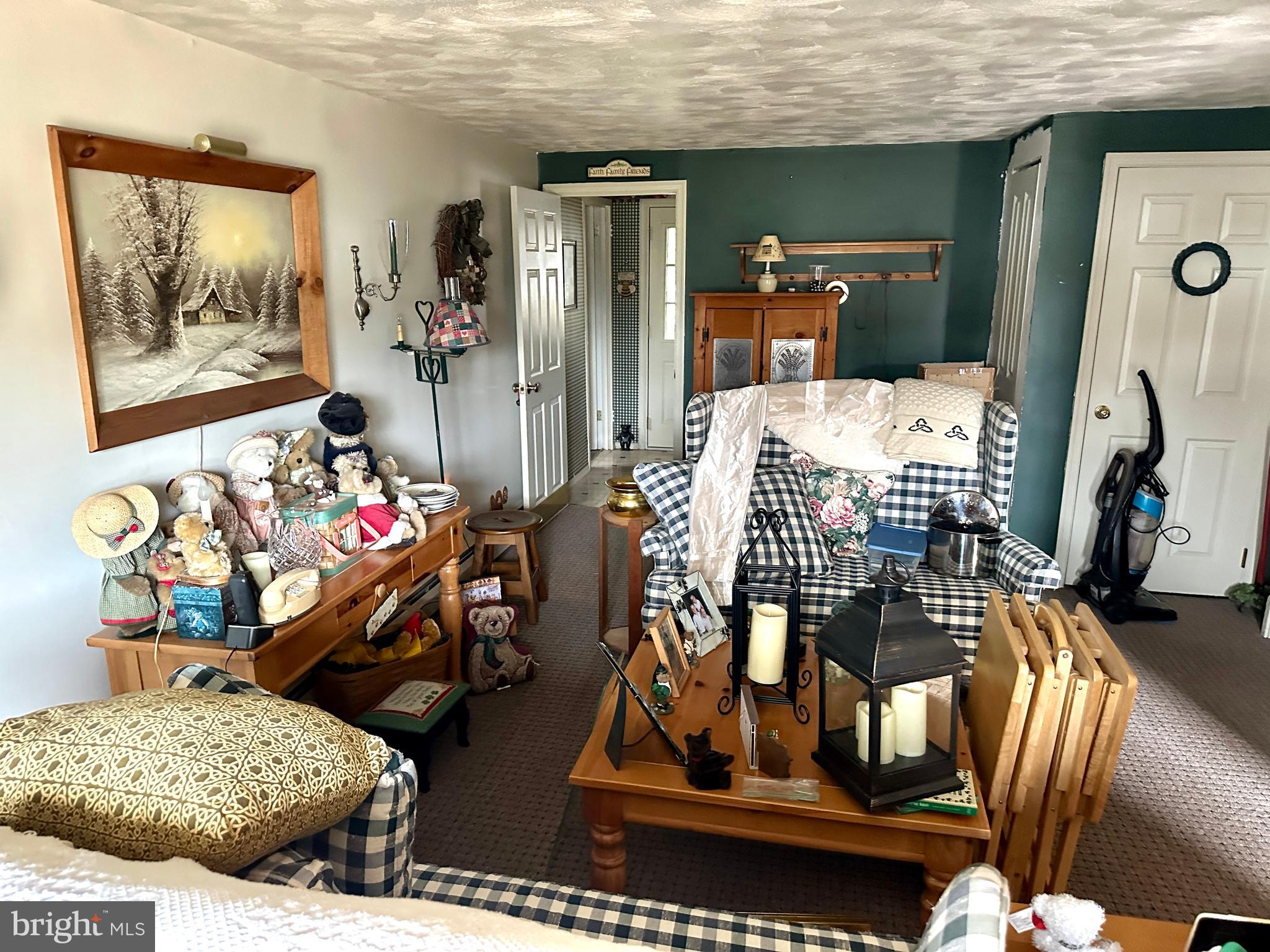 BRIAR HILL FARMS - Residential