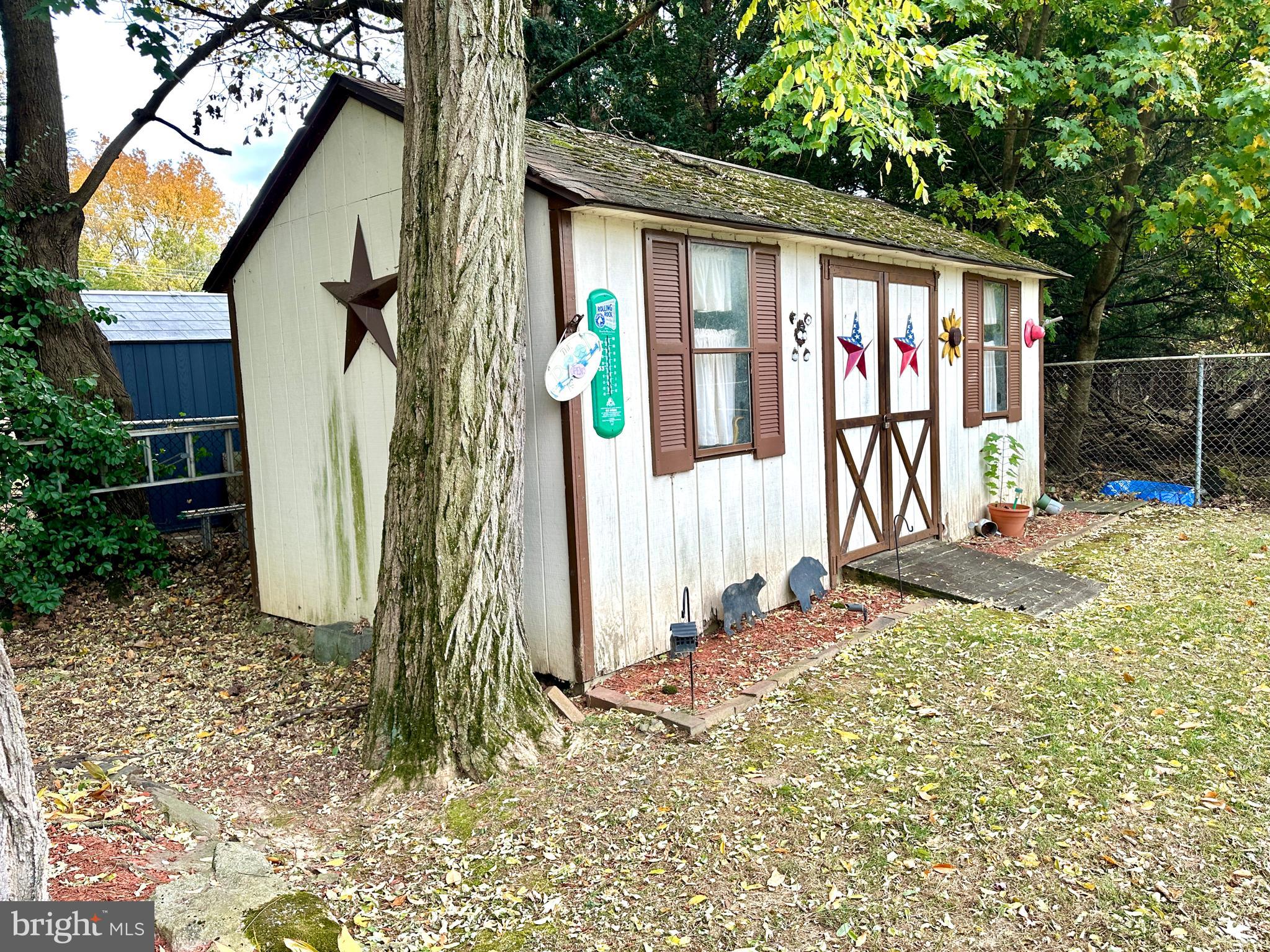 BRIAR HILL FARMS - Residential