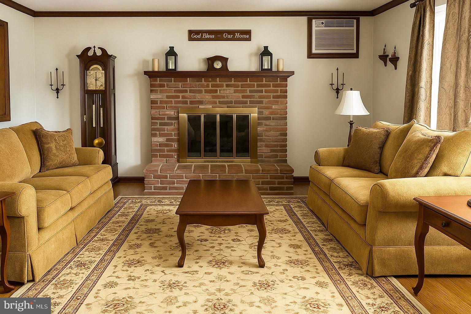 BRIAR HILL FARMS - Residential