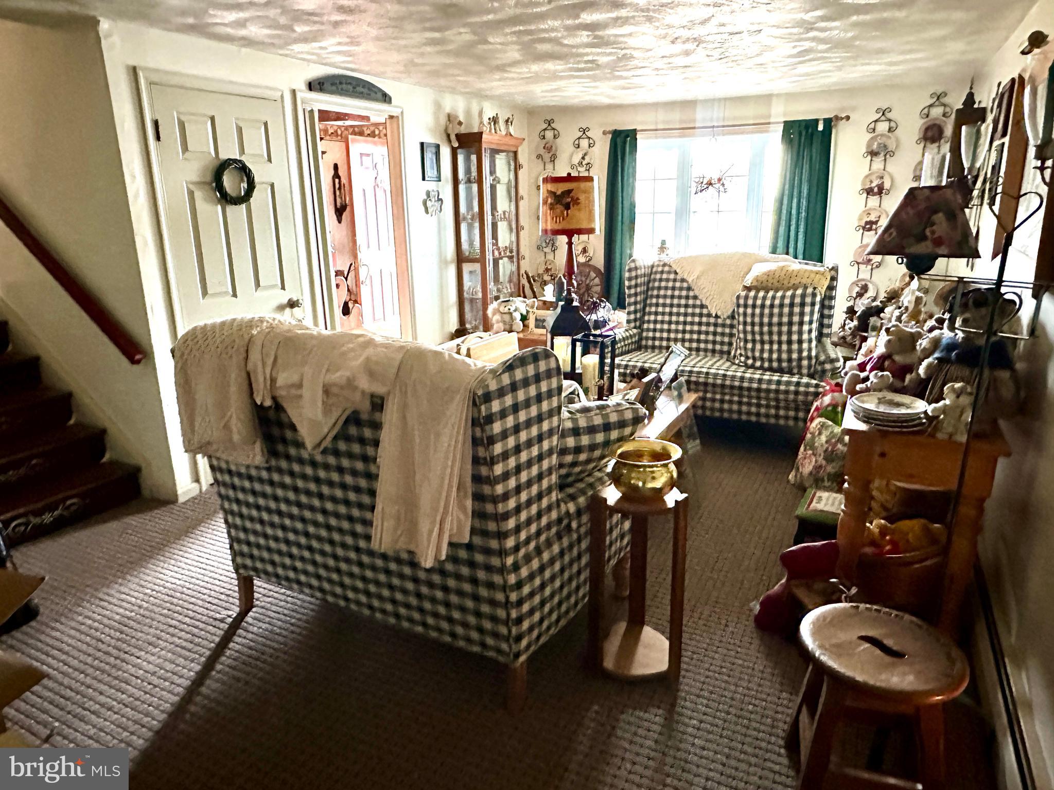 BRIAR HILL FARMS - Residential