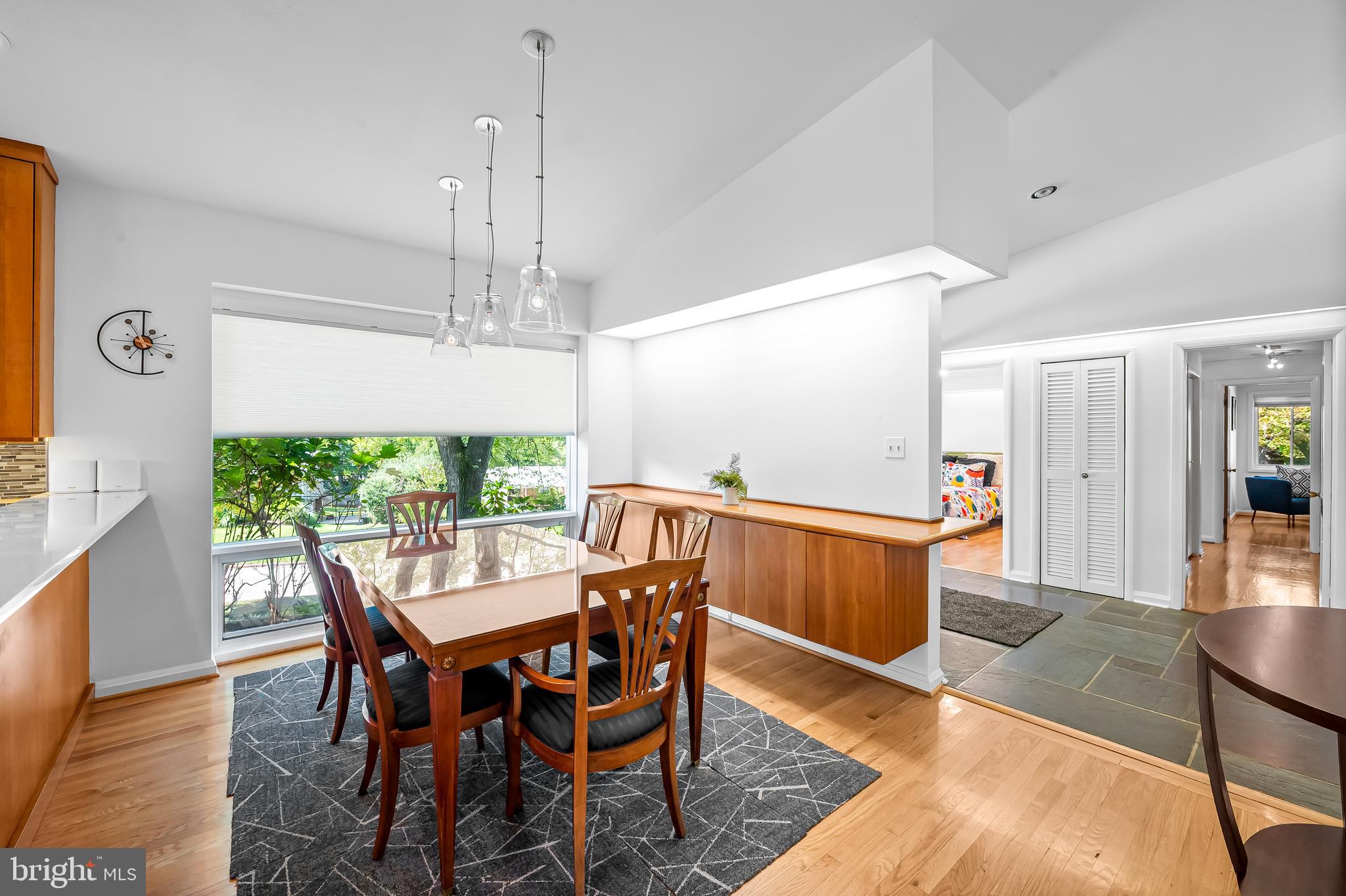 MOUNT WASHINGTON - Residential