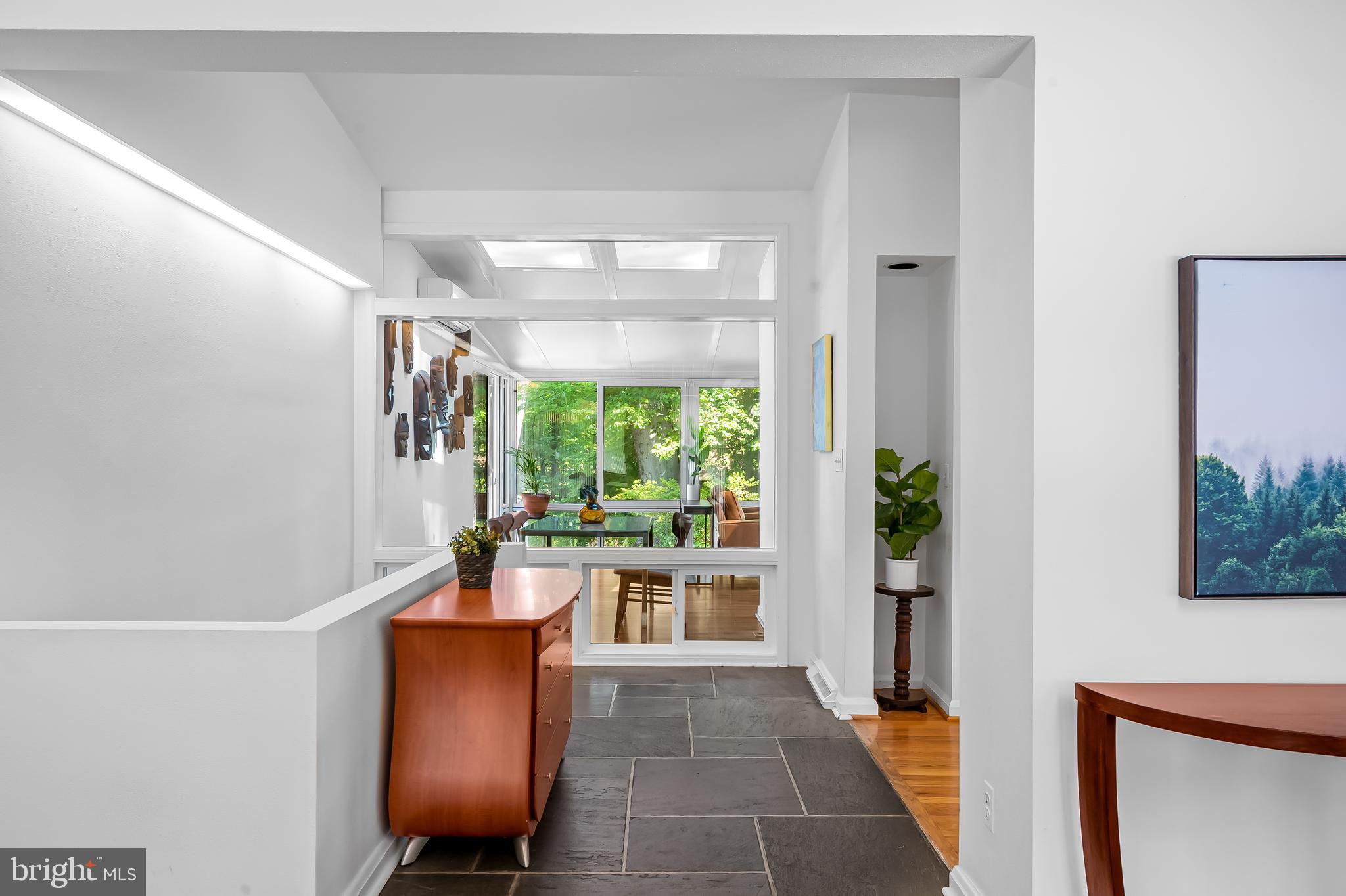 MOUNT WASHINGTON - Residential