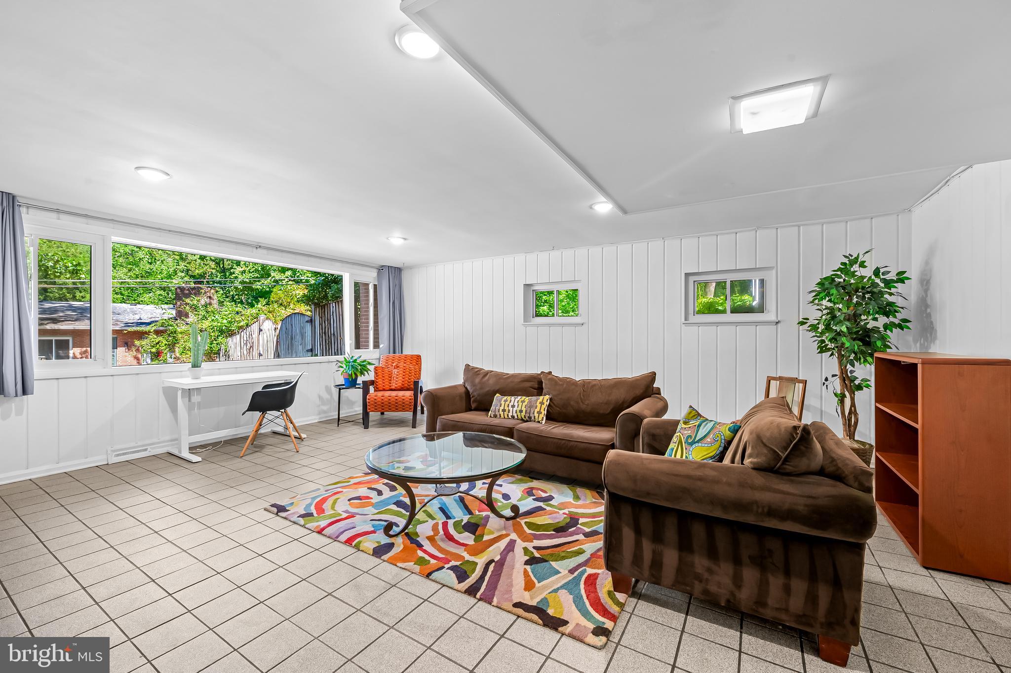 MOUNT WASHINGTON - Residential