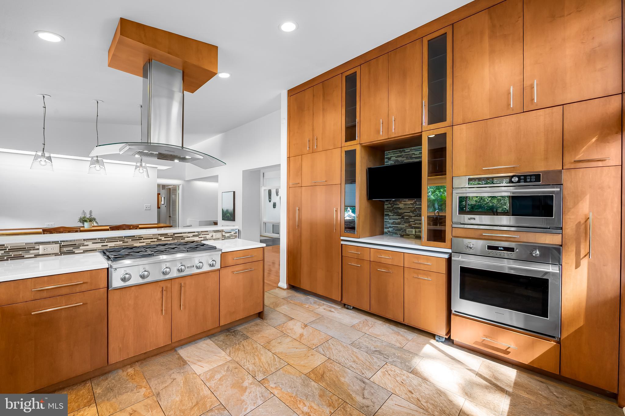 MOUNT WASHINGTON - Residential