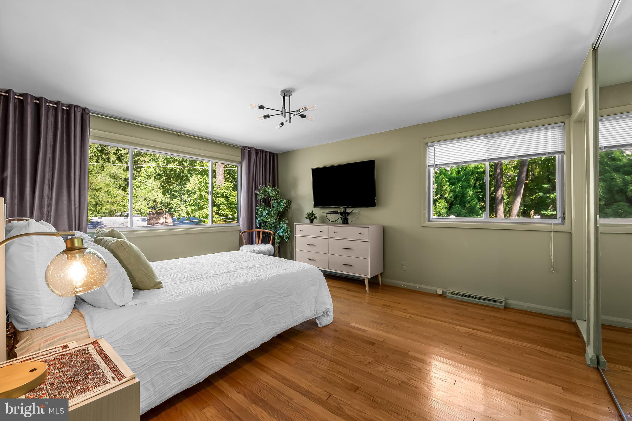 MOUNT WASHINGTON - Residential