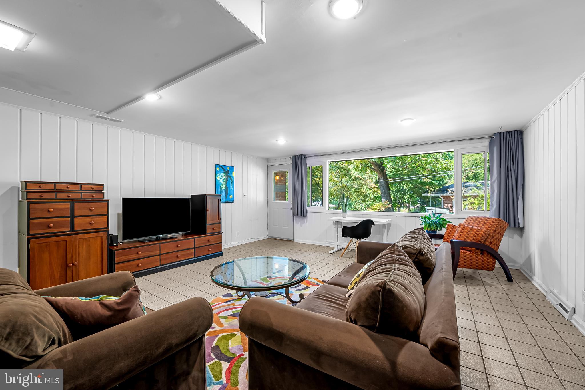 MOUNT WASHINGTON - Residential