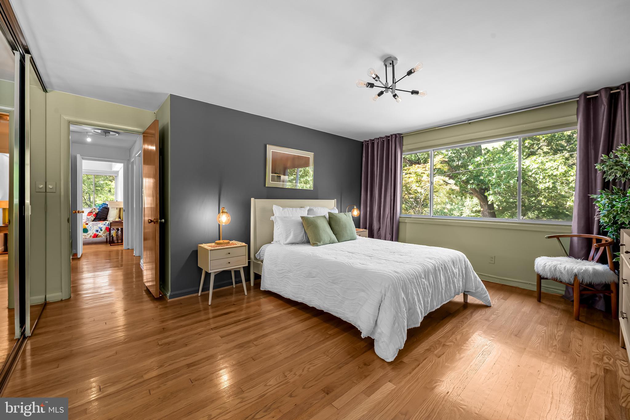 MOUNT WASHINGTON - Residential