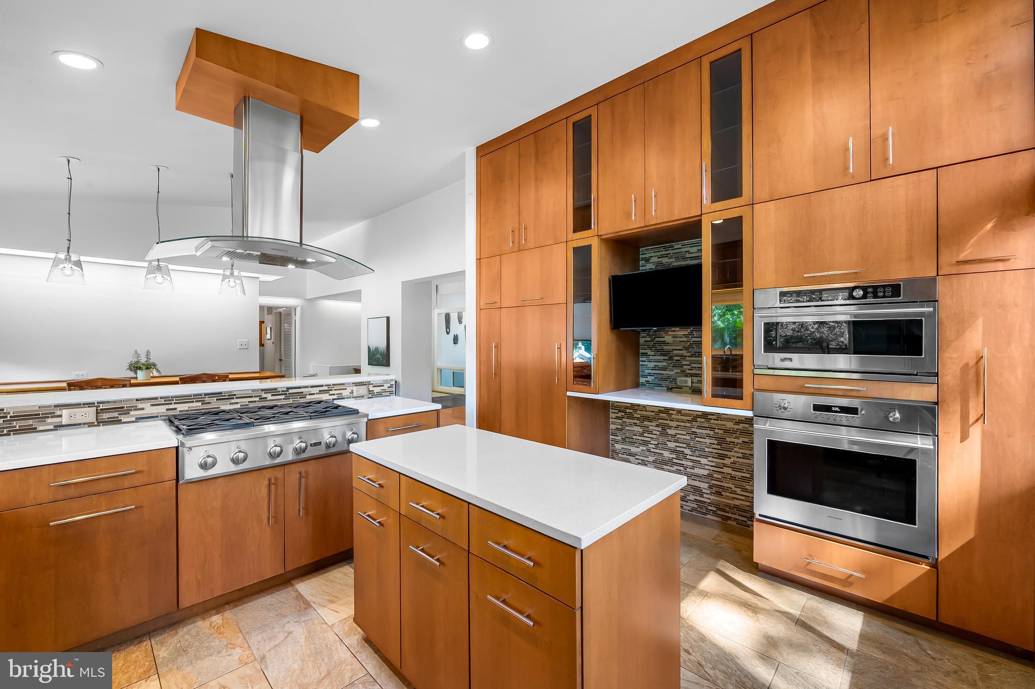 MOUNT WASHINGTON - Residential