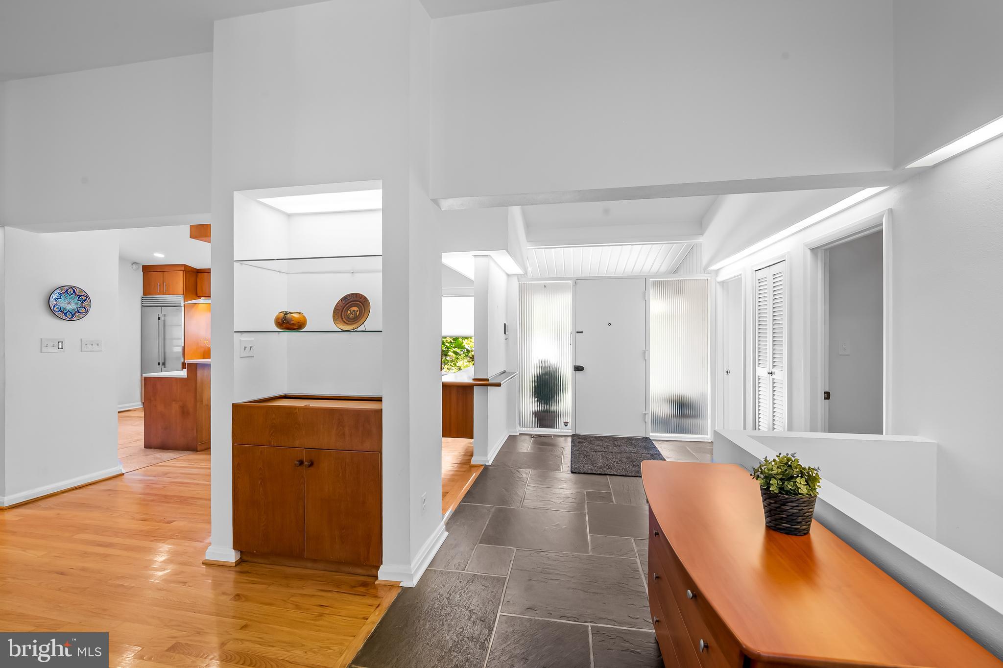 MOUNT WASHINGTON - Residential