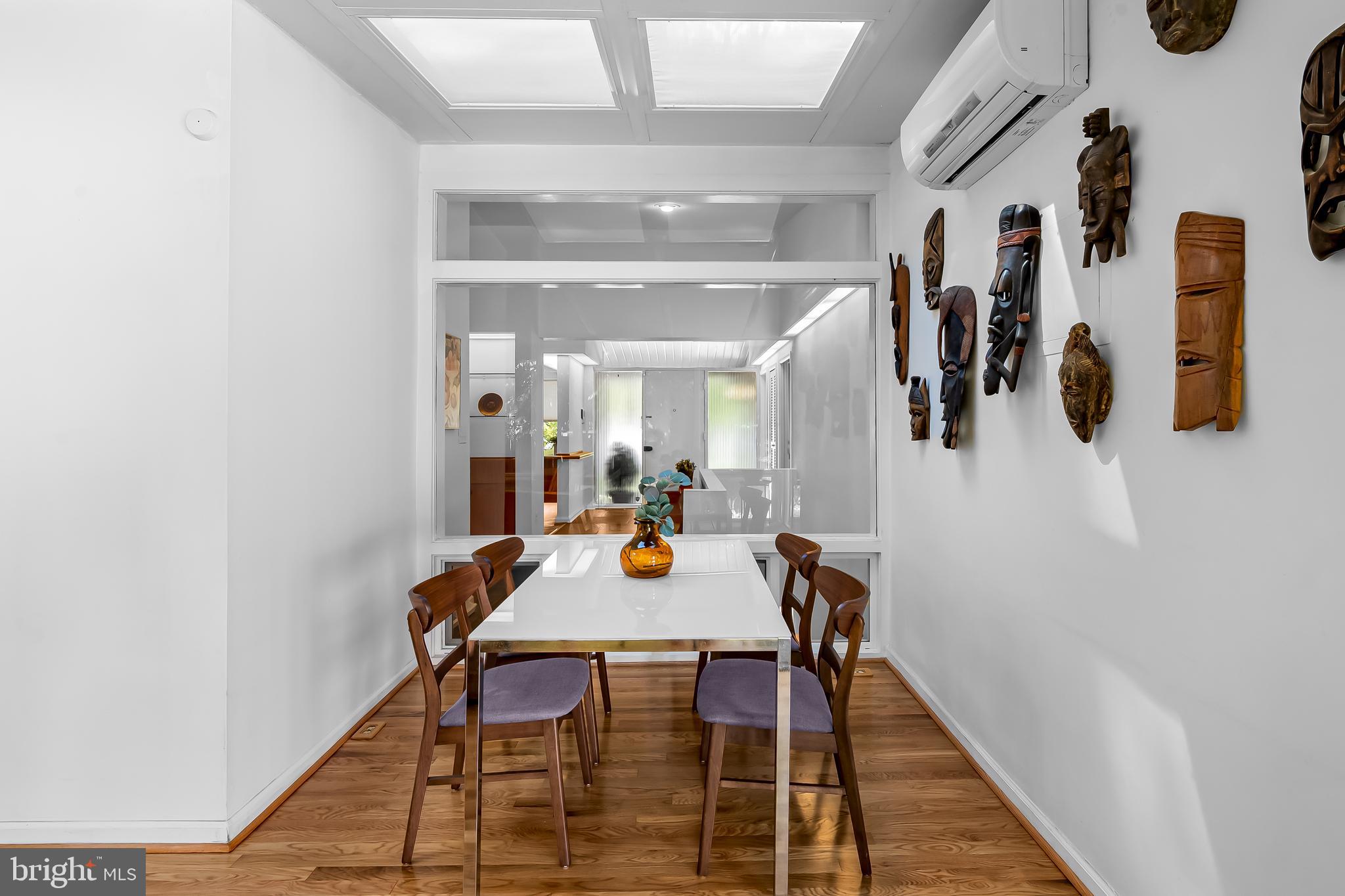 MOUNT WASHINGTON - Residential
