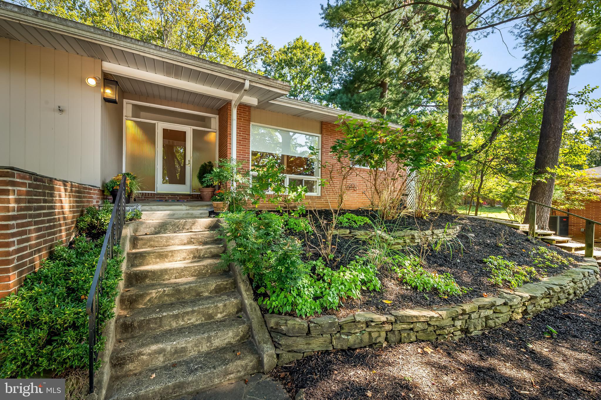 MOUNT WASHINGTON - Residential