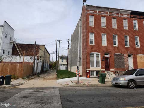 Townhouse For Sale - 1306 N Carey Street<br/> BALTIMORE, MD 21217