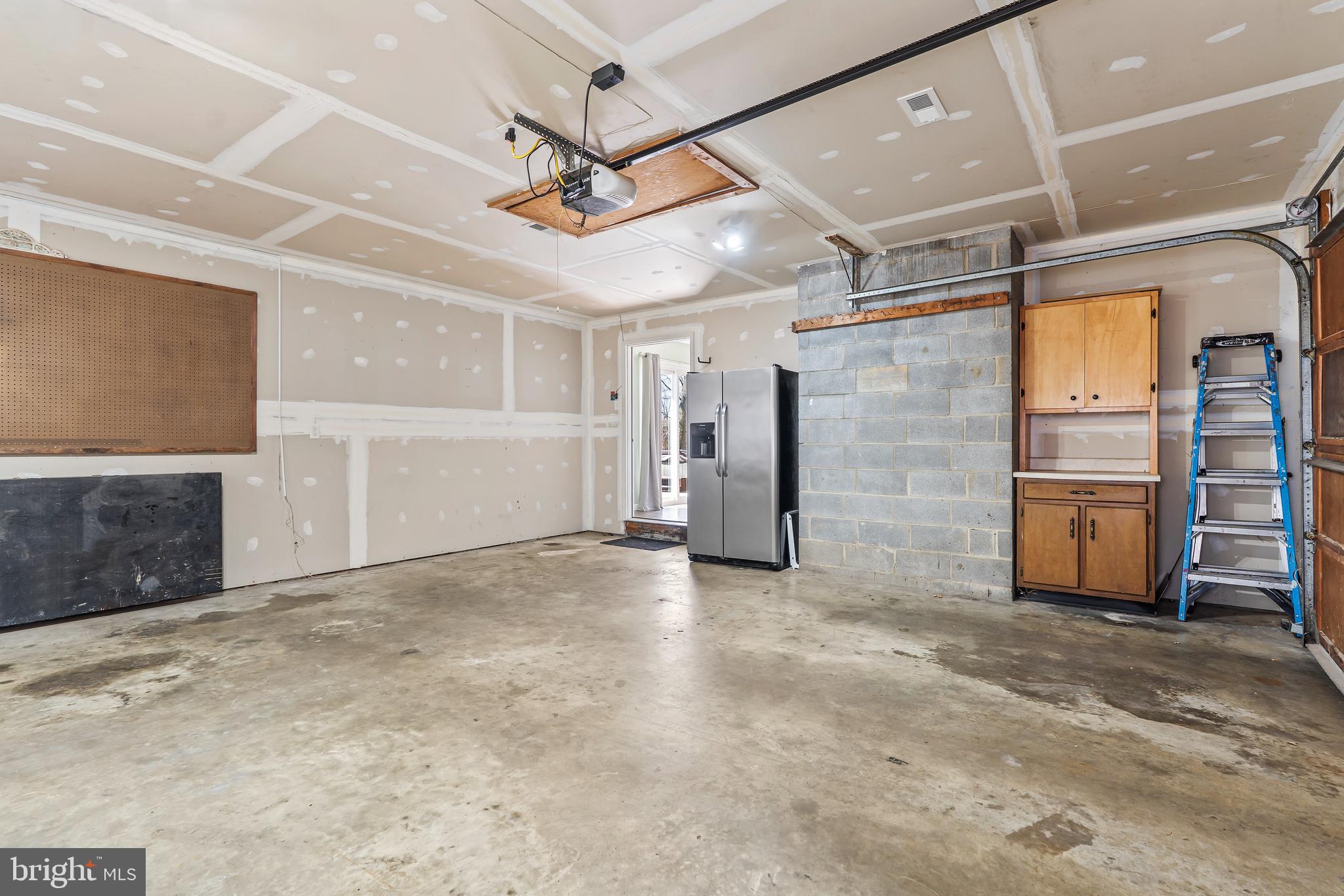 SYCAMORE HEIGHTS - Residential