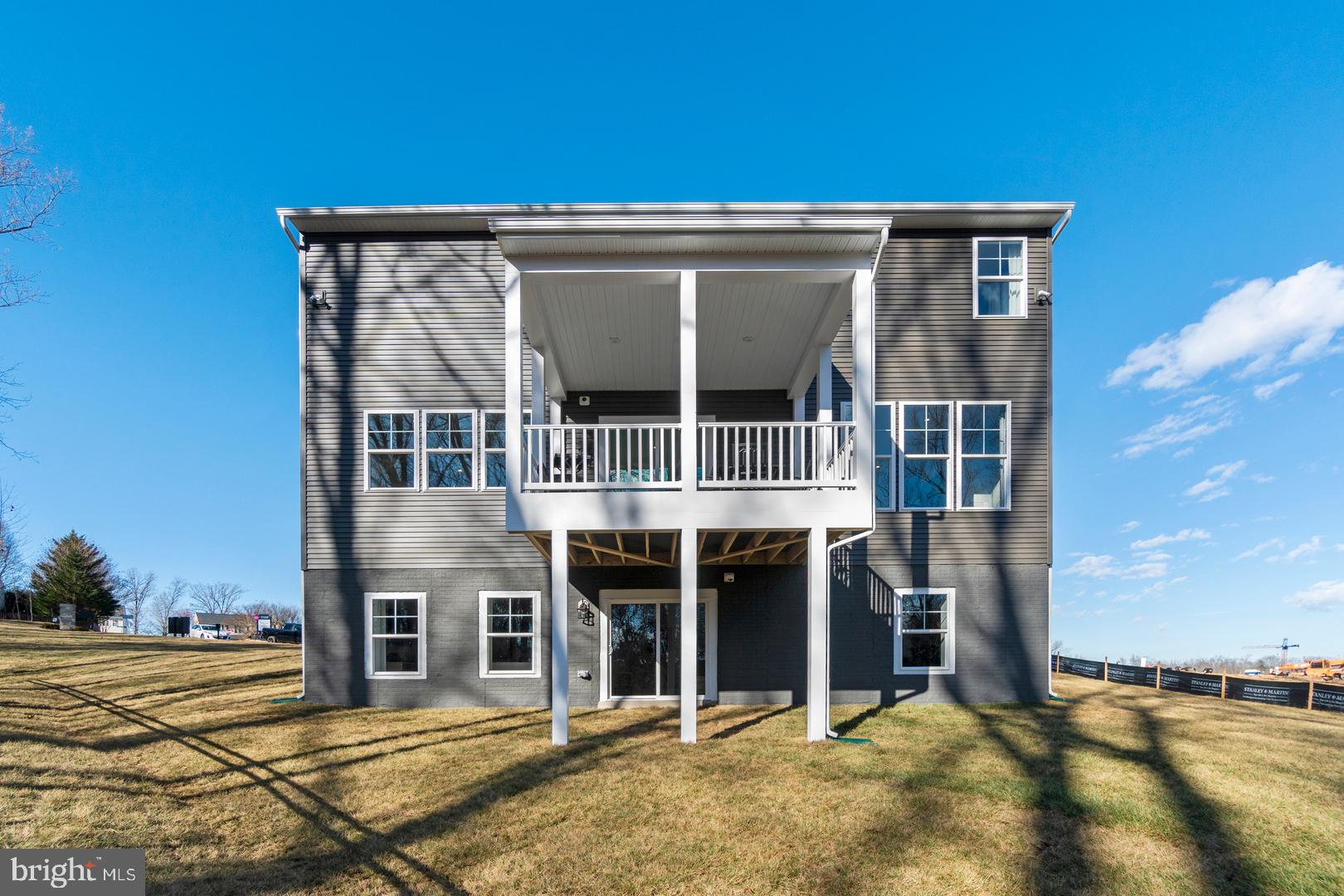 SUNSTONE PRESERVE - Residential