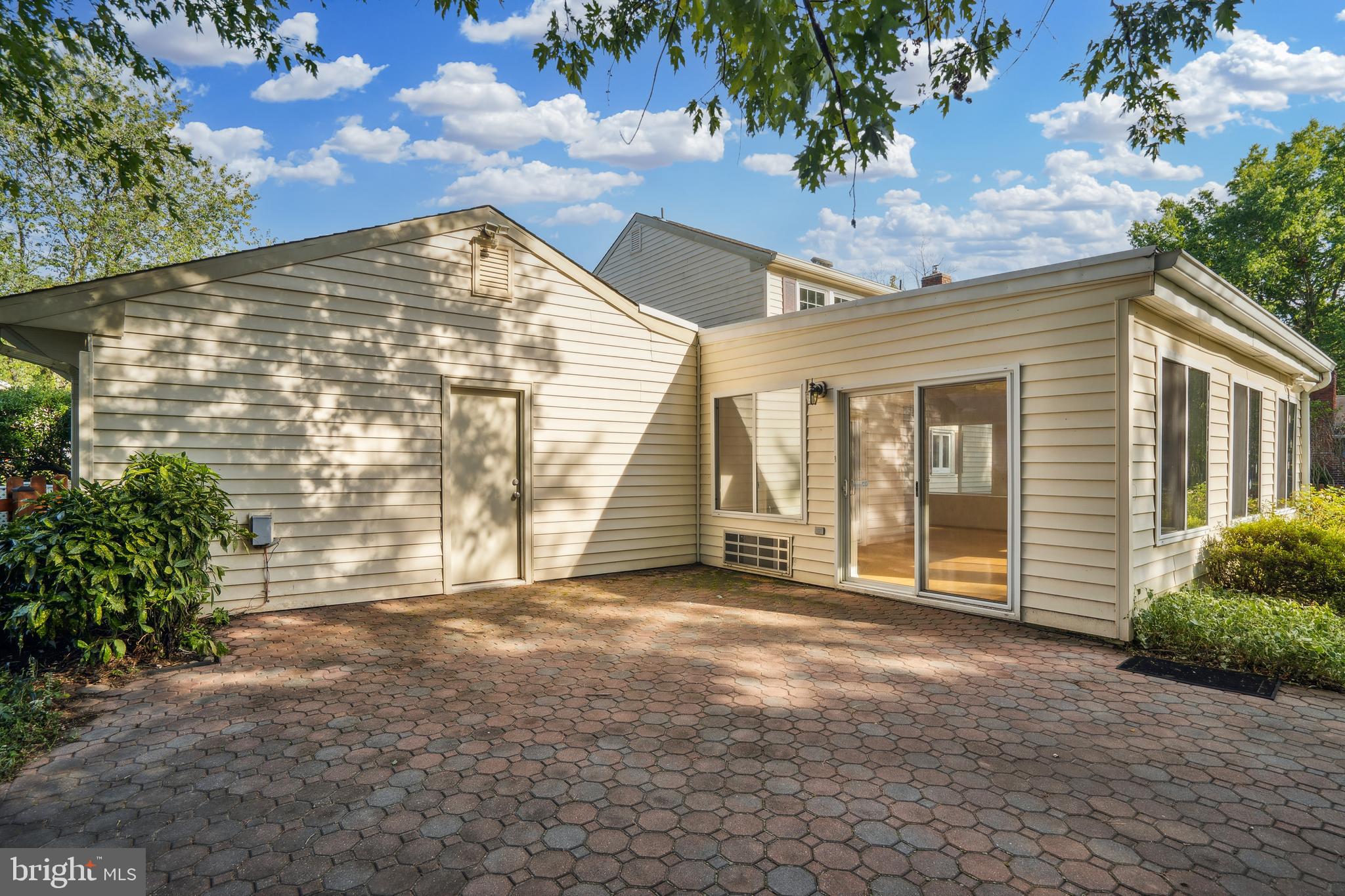 MONTPELIER - Residential