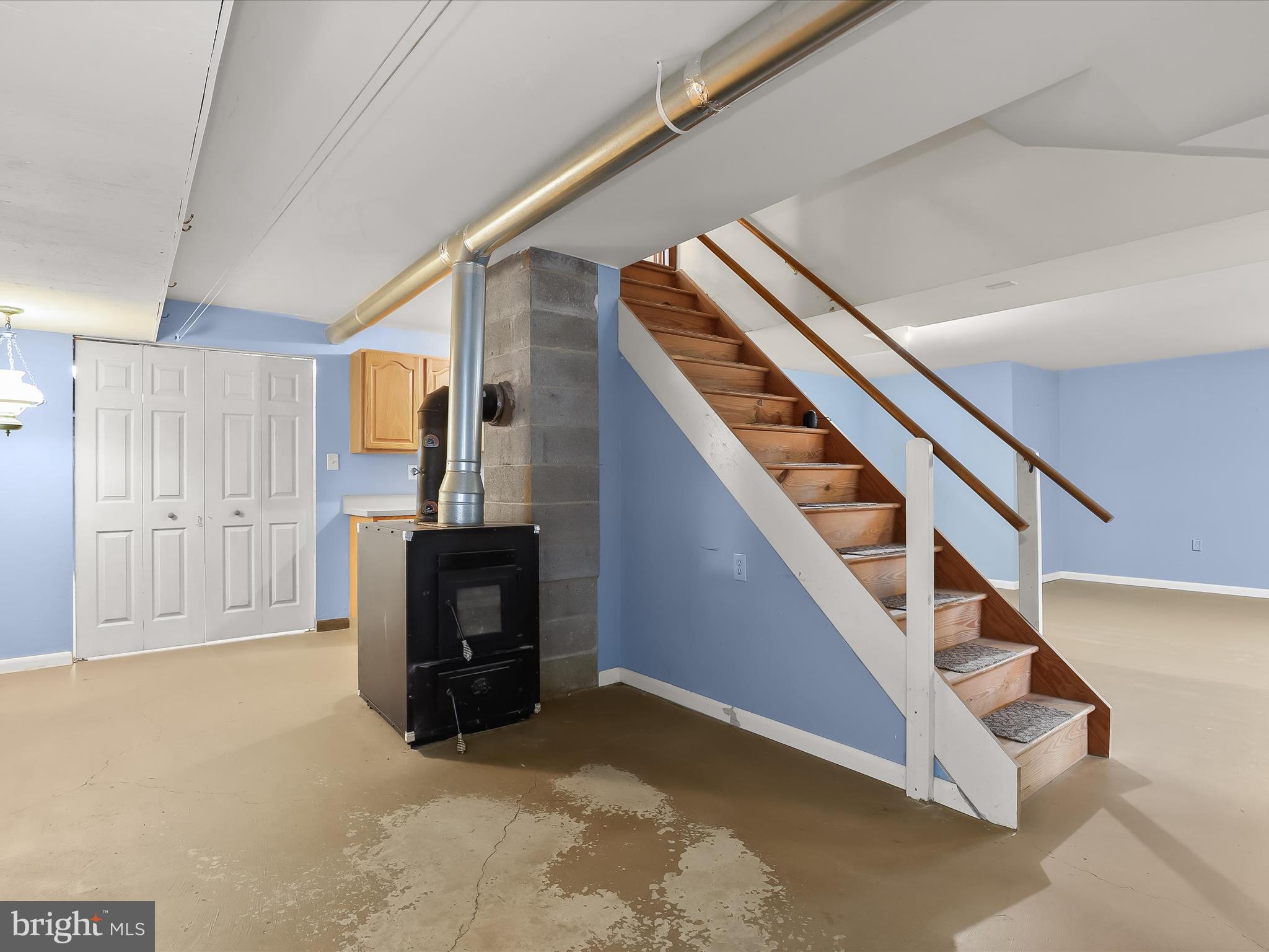 TWIN LAKES - Residential