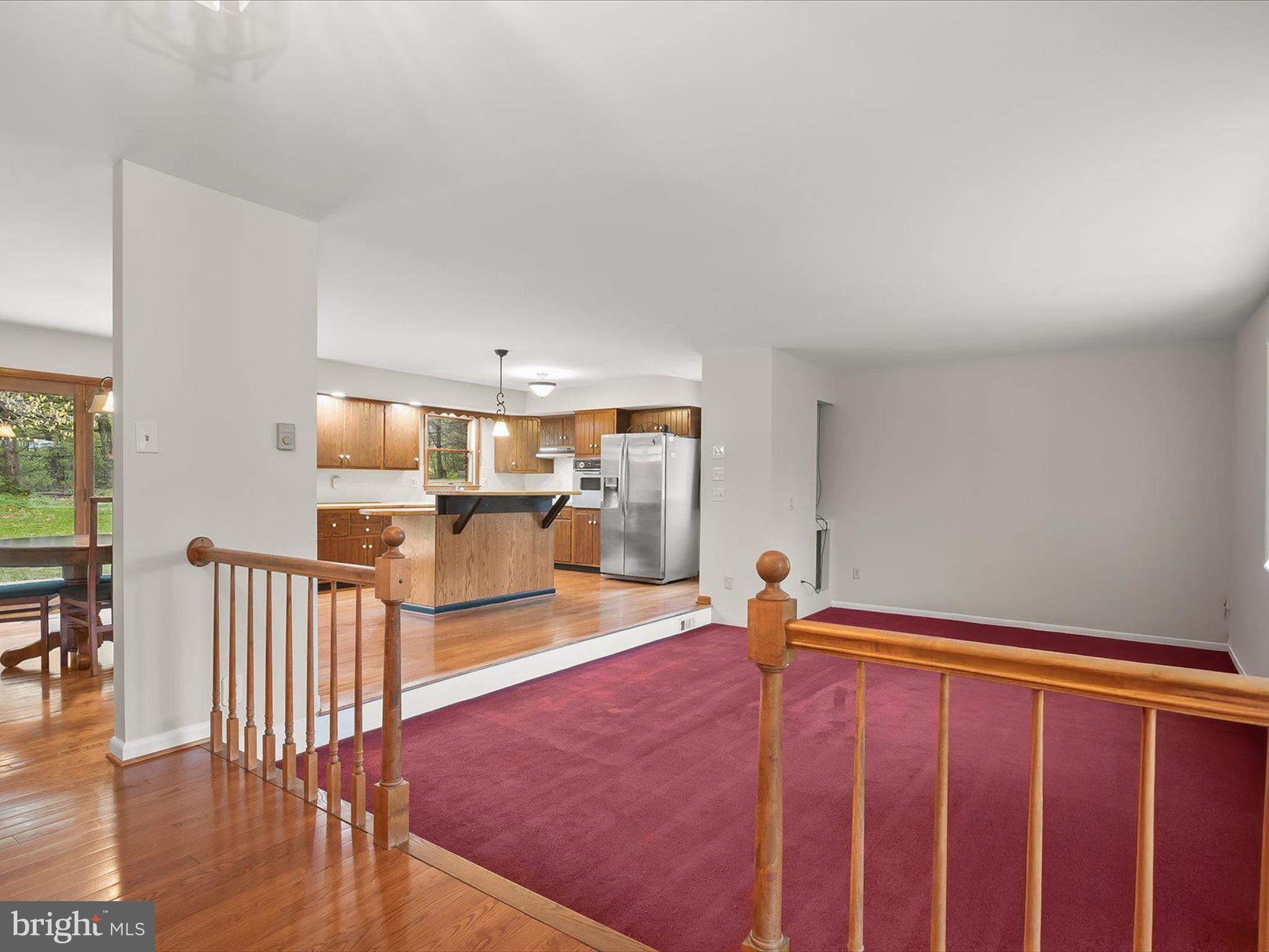 TWIN LAKES - Residential