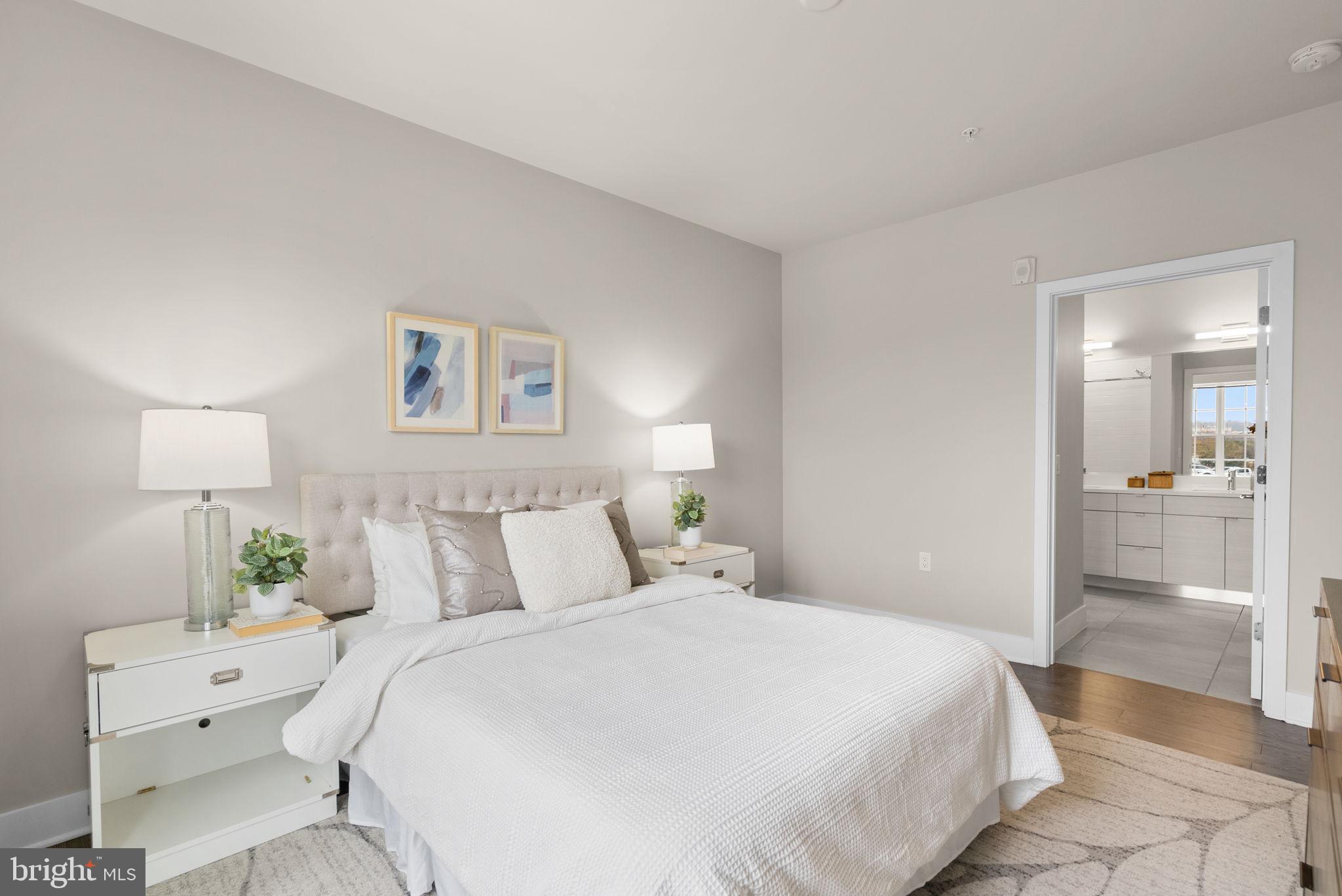 CROWN FARM - Residential