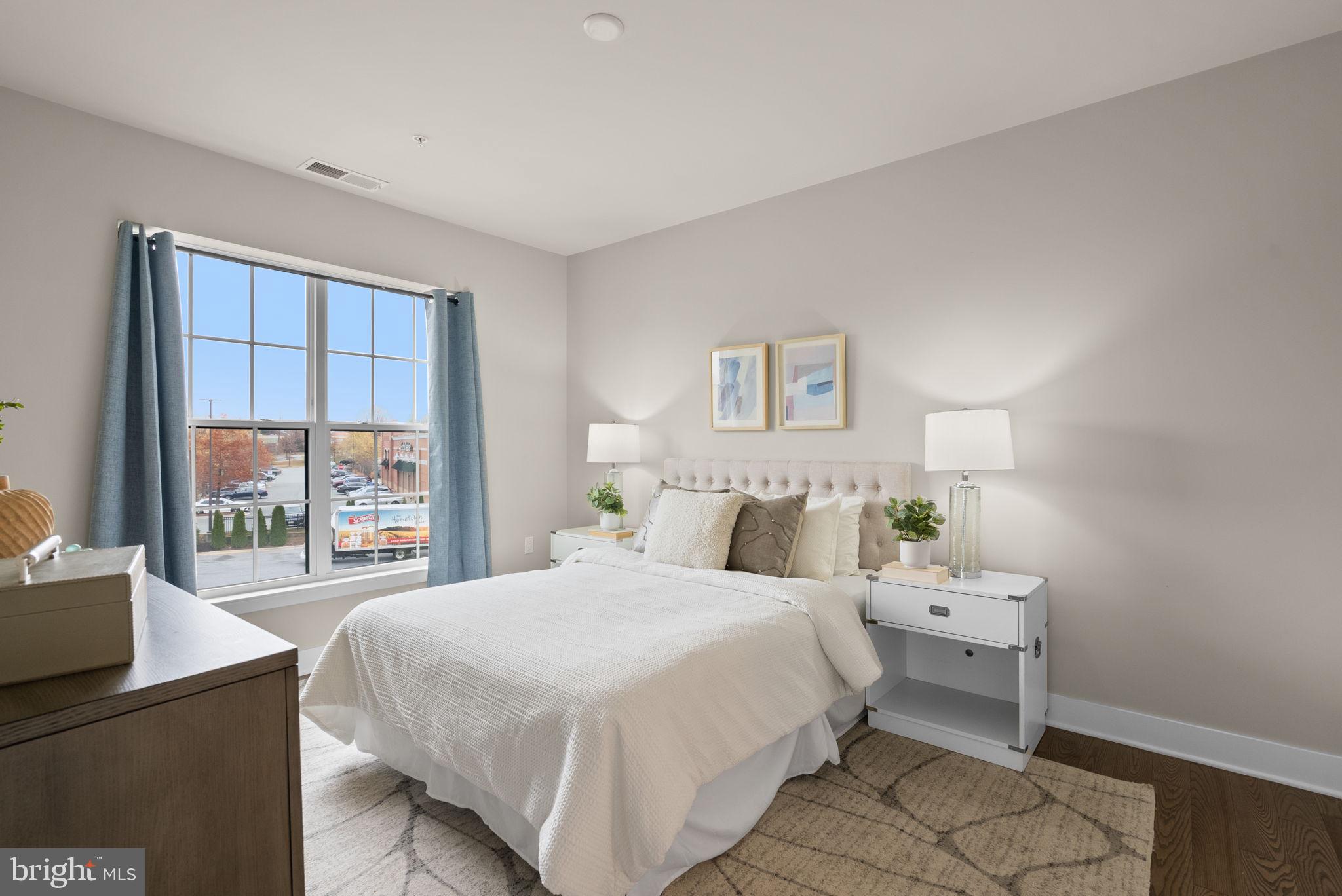 CROWN FARM - Residential