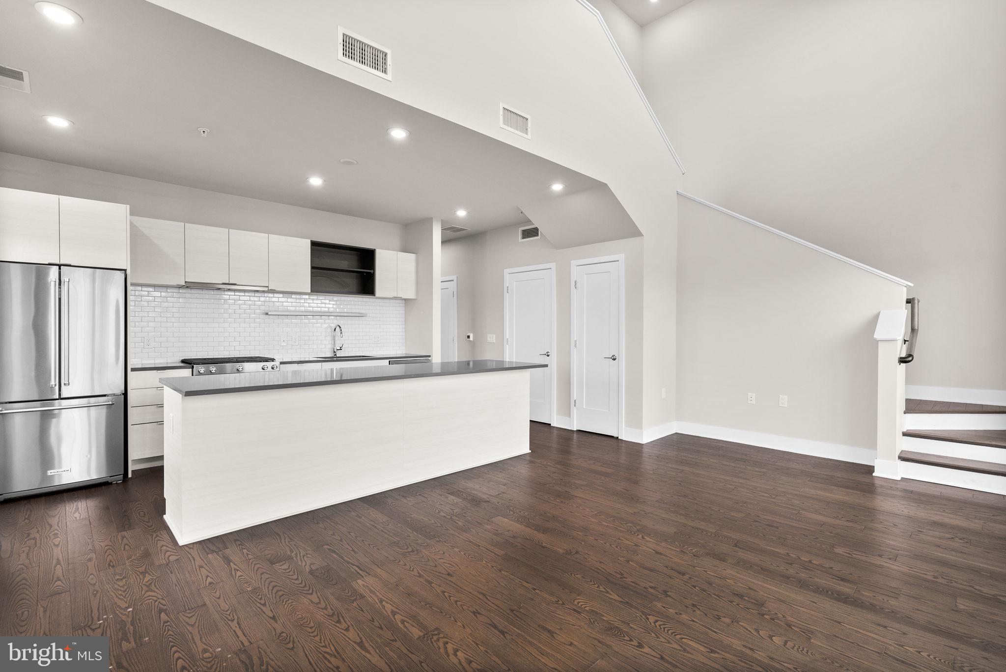 CROWN FARM - Residential