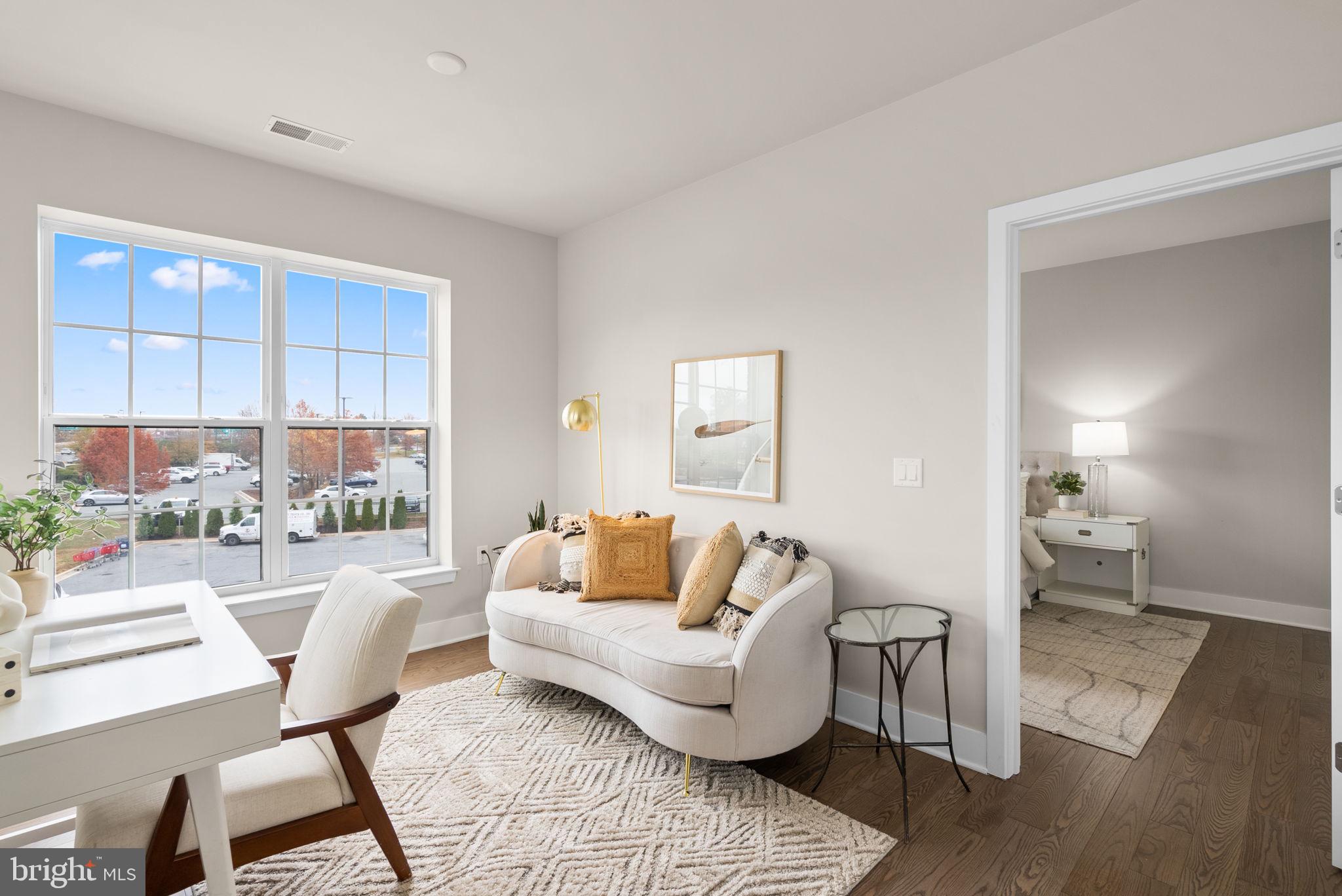 CROWN FARM - Residential