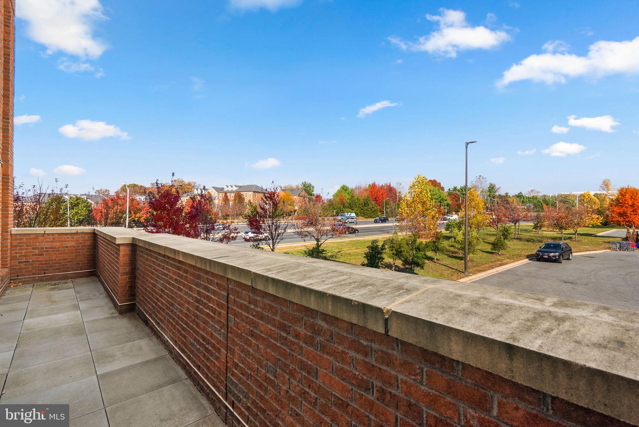 CROWN FARM - Residential