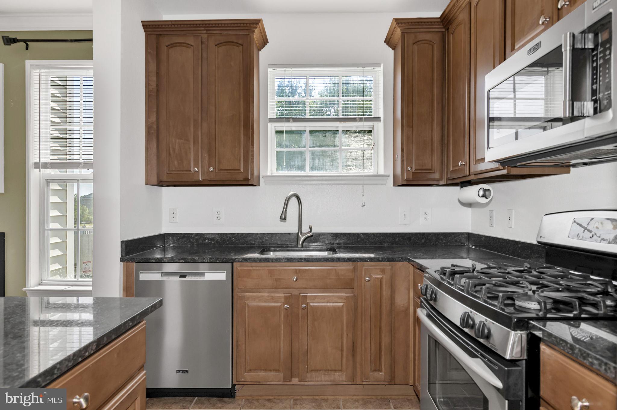 FOX MILL STATION - Residential