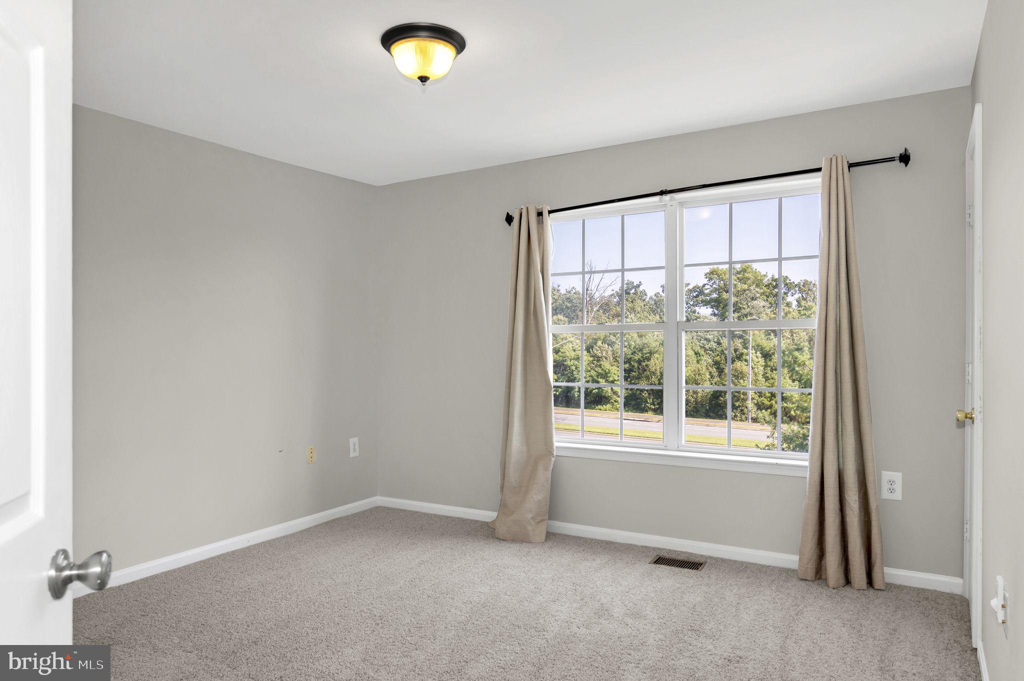 FOX MILL STATION - Residential