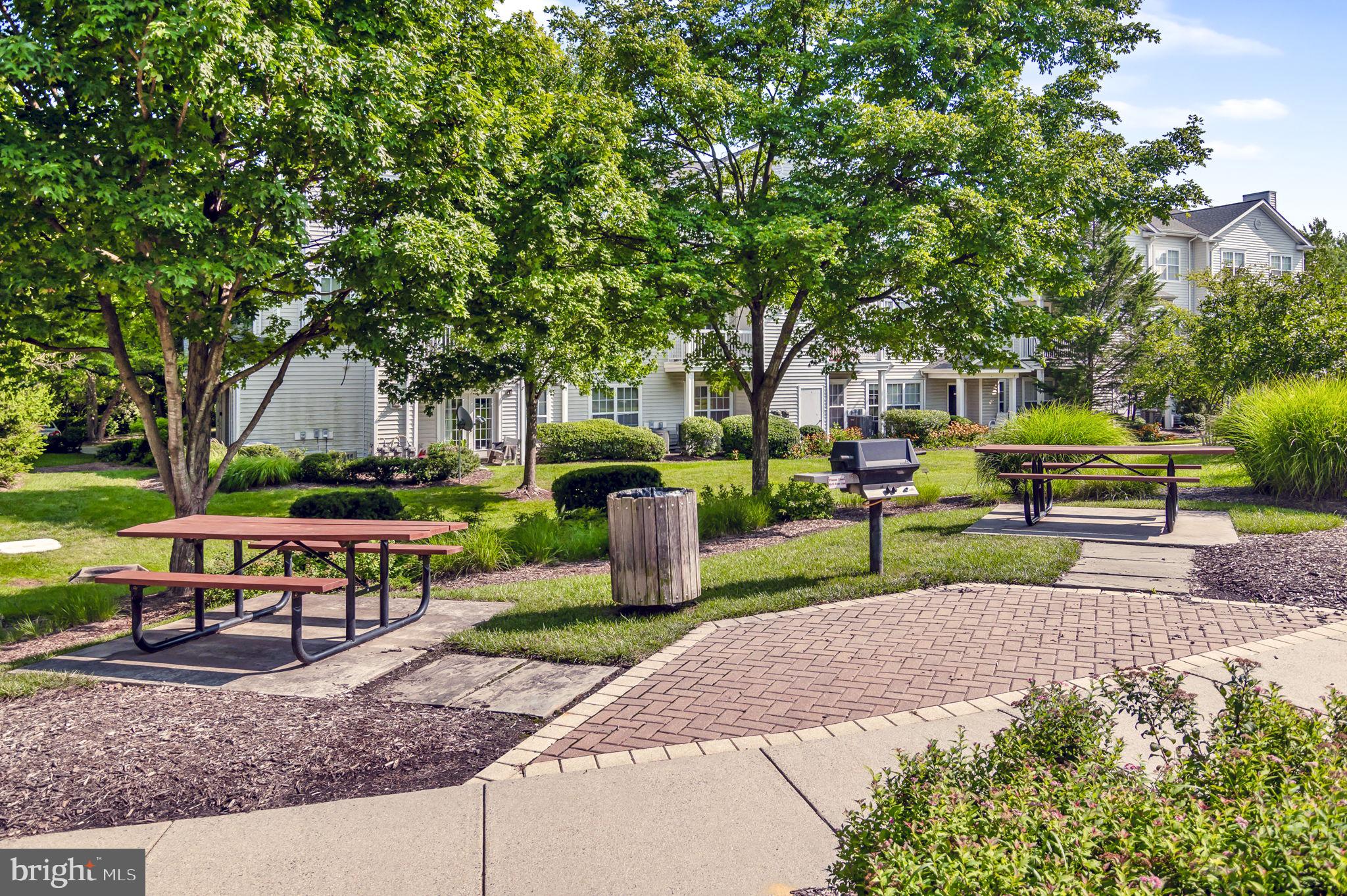 FOX MILL STATION - Residential