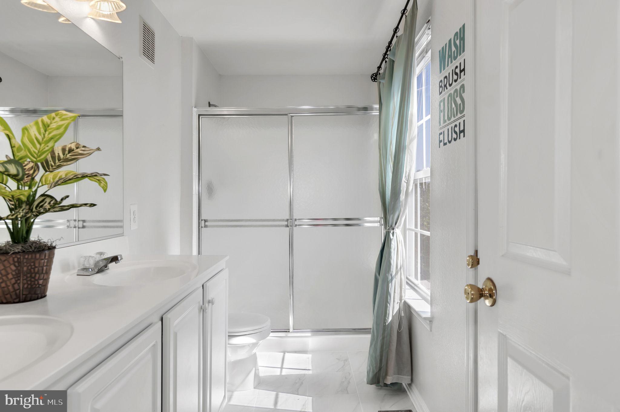 FOX MILL STATION - Residential