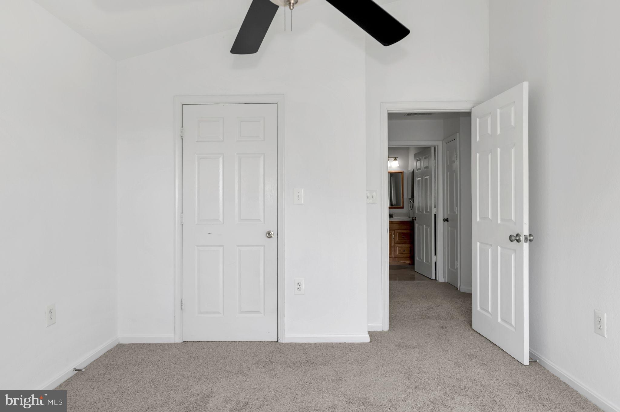 FOX MILL STATION - Residential