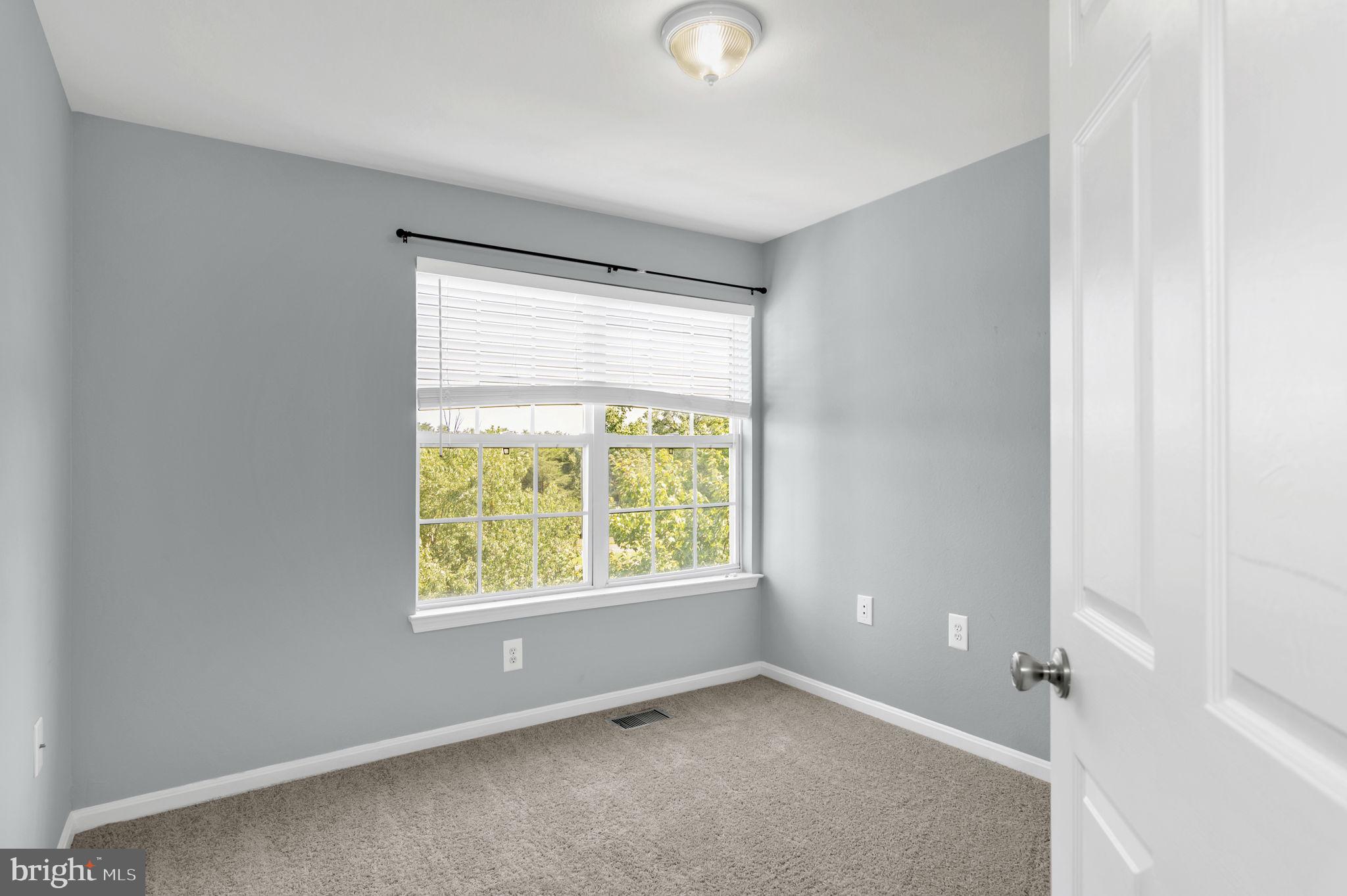 FOX MILL STATION - Residential