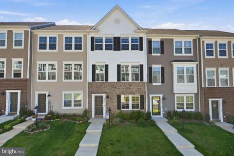 Townhouse For Sale - 2243 Barhill<br/> JEFFERSONTON, VA 22724
