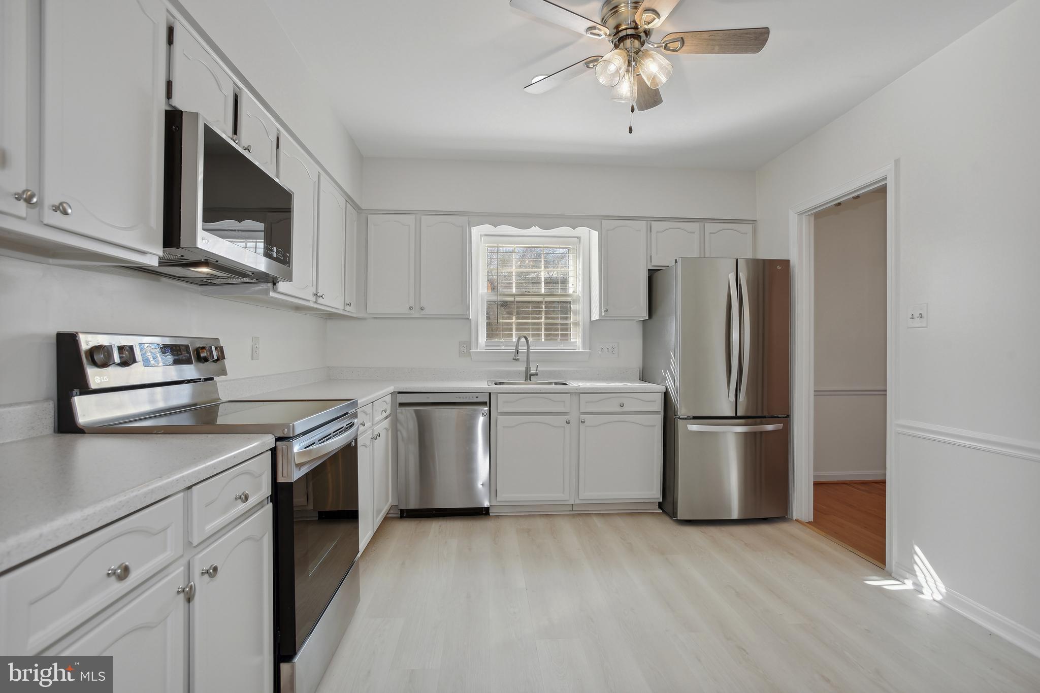 KINGS MANOR TOWNE HOUSES - Residential Lease