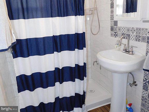 AIRPORT - Residential Lease