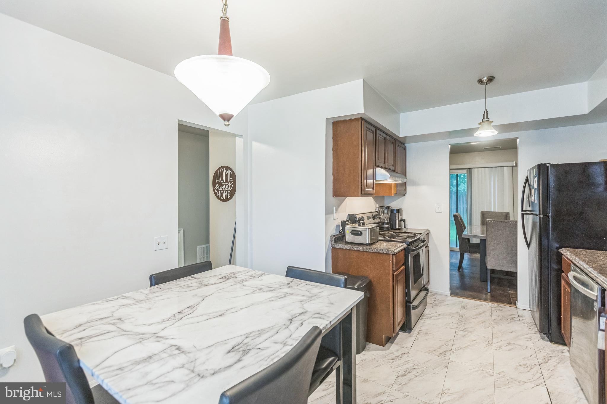 WAKEFIELD - Residential