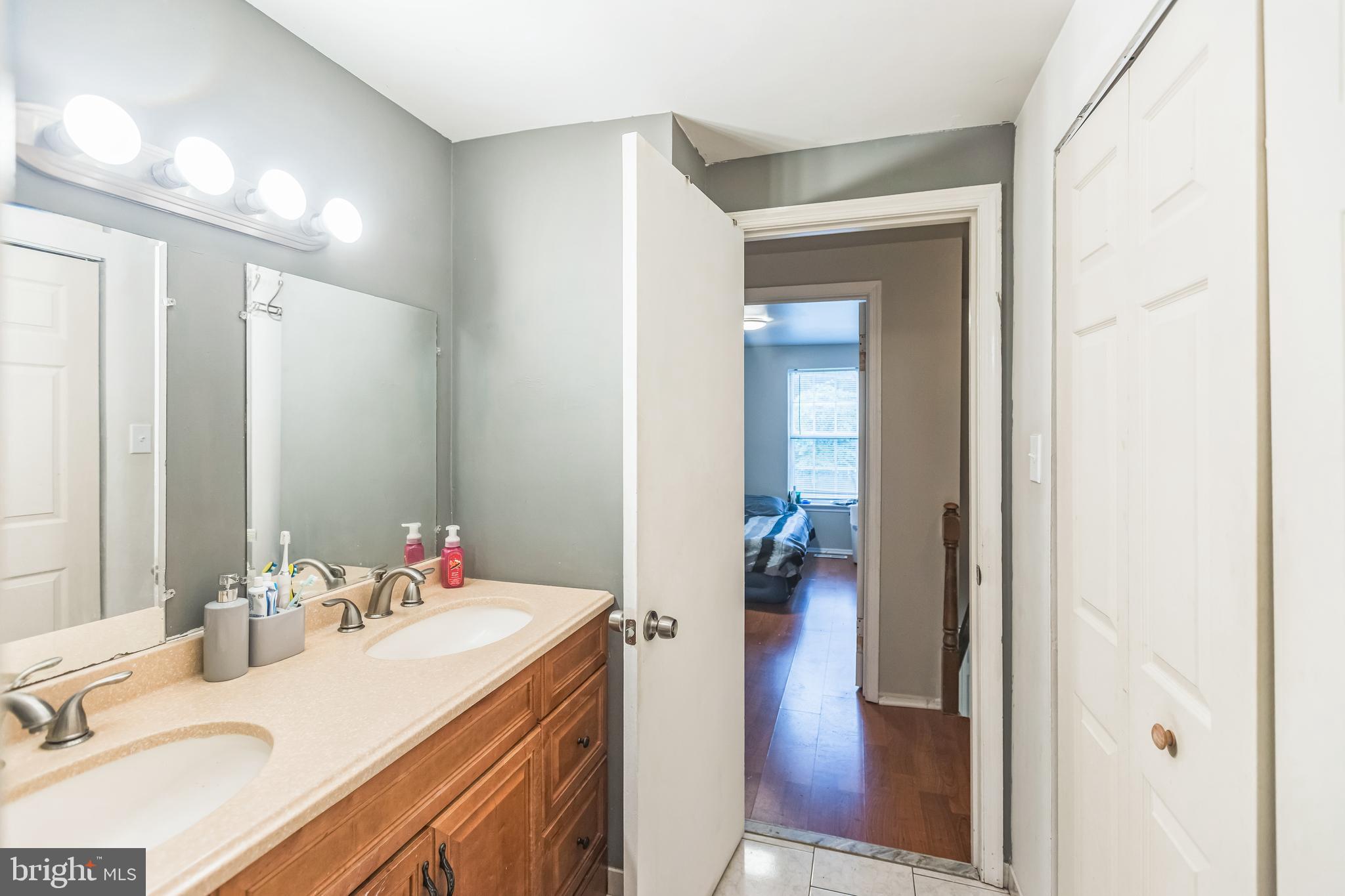 WAKEFIELD - Residential