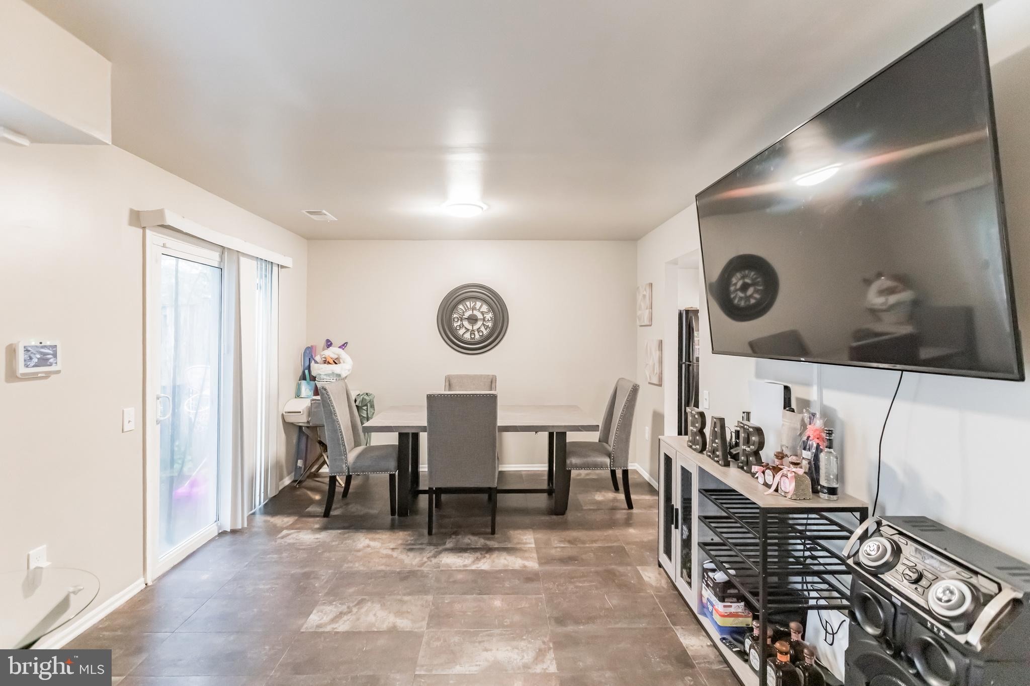 WAKEFIELD - Residential