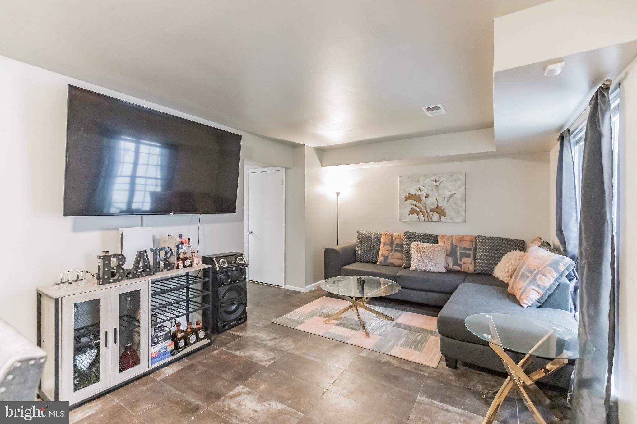 WAKEFIELD - Residential