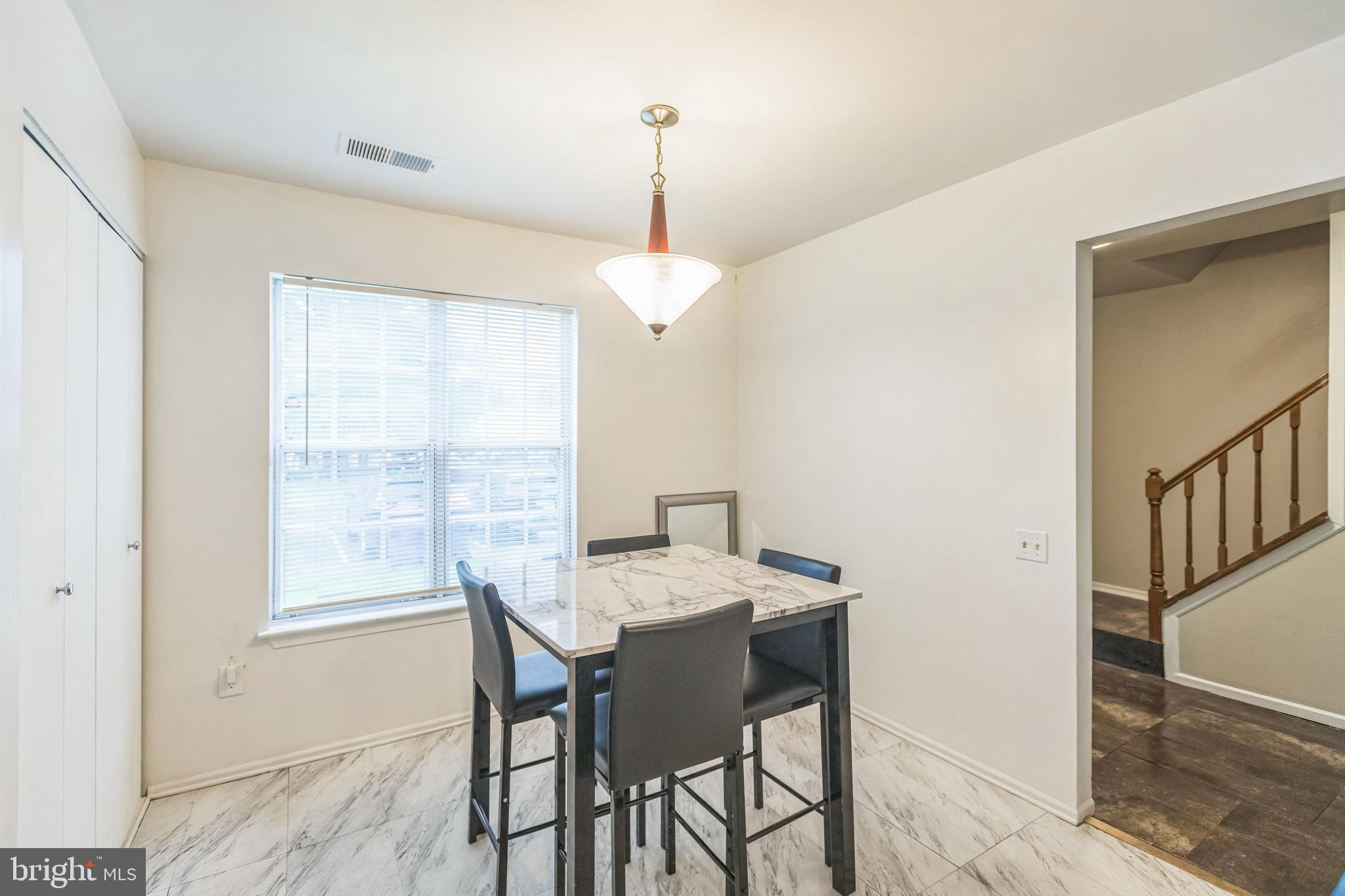 WAKEFIELD - Residential