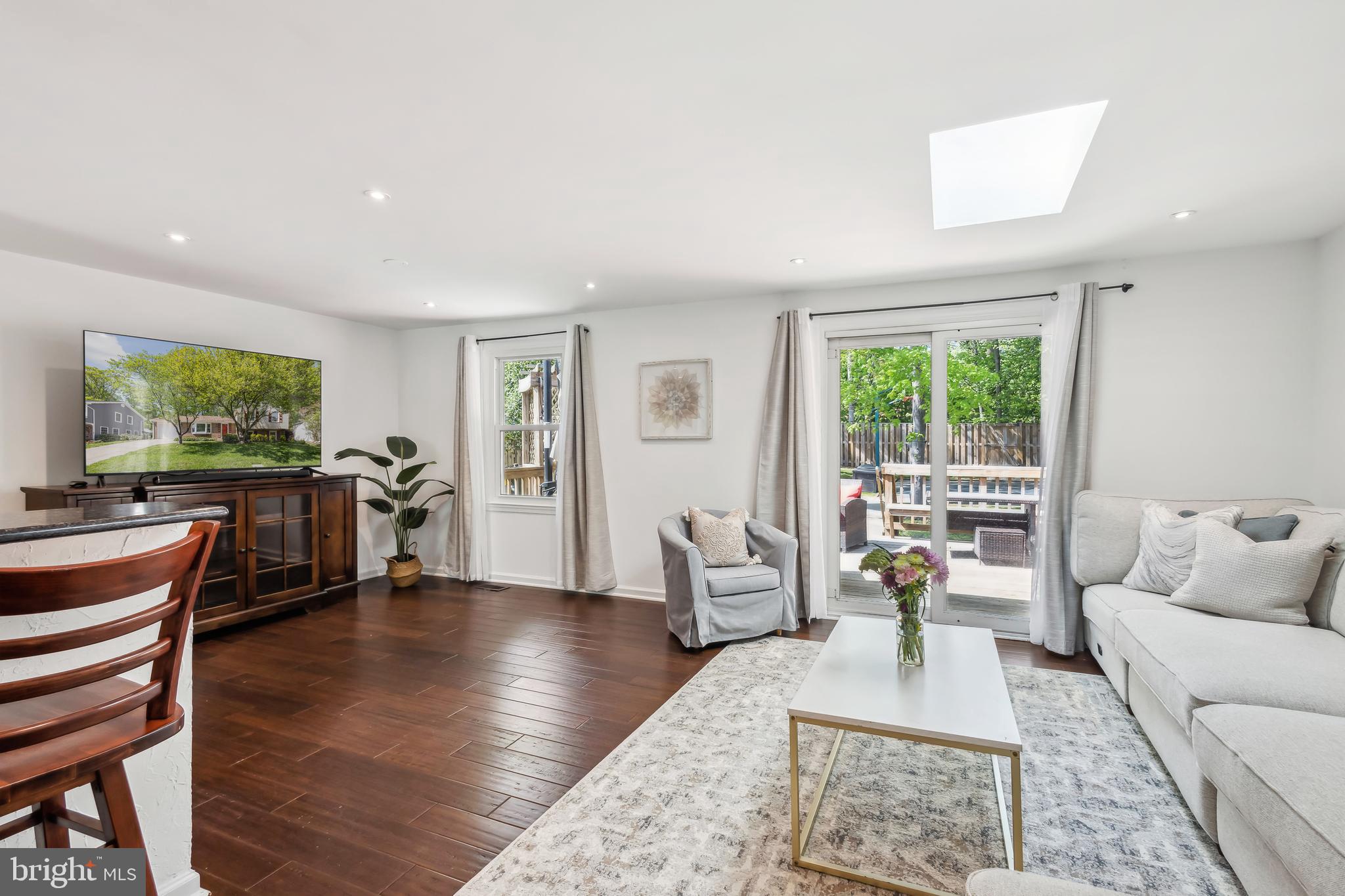 HOLMES RUN CROSSING - Residential Lease