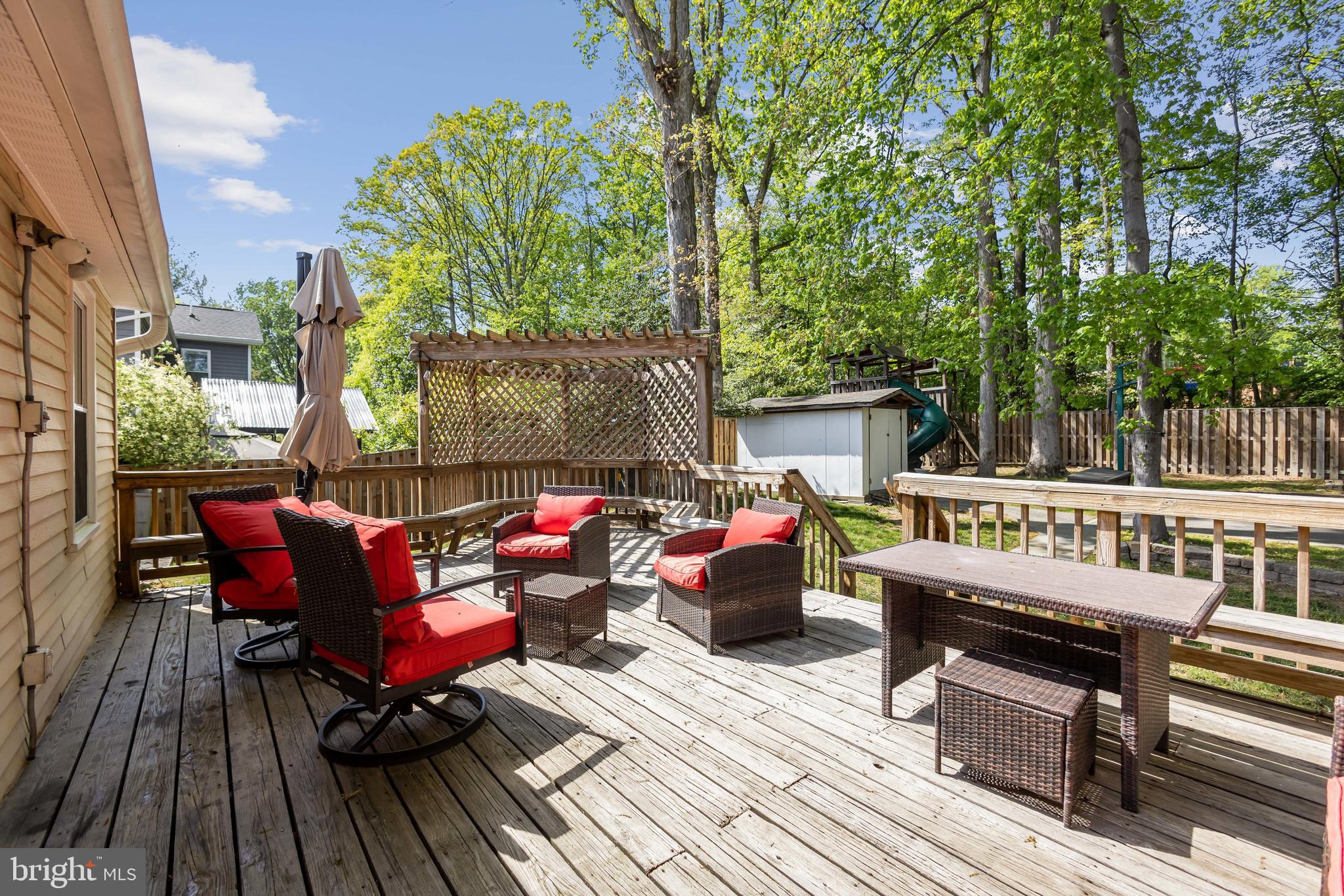 HOLMES RUN CROSSING - Residential Lease