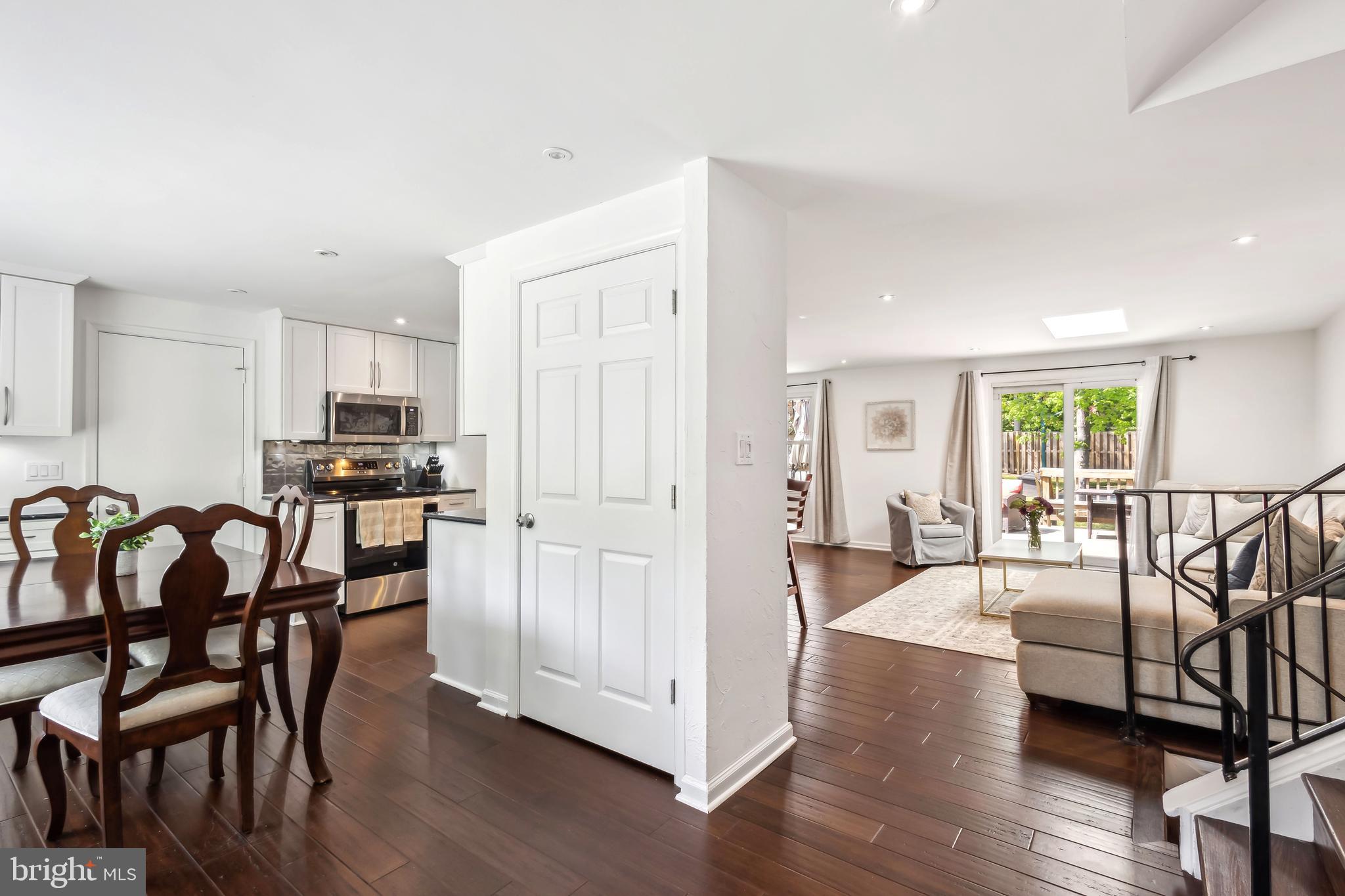 HOLMES RUN CROSSING - Residential Lease